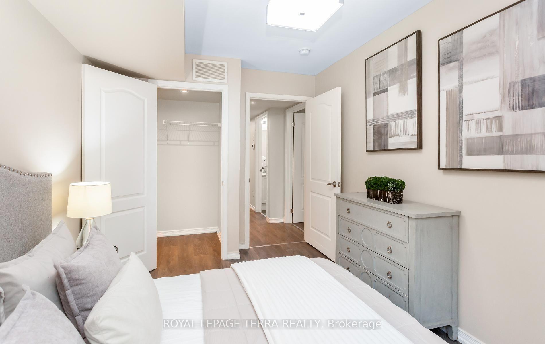 Photo 20 of Unit 101, 3 Applewood Lane, Etobicoke, Etobicoke West Mall — HOMEH