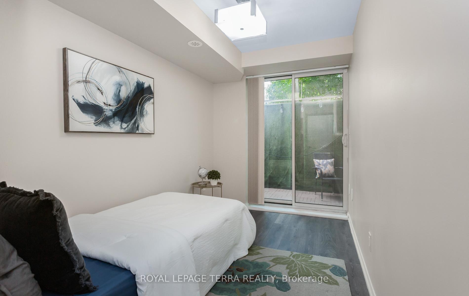 Photo 24 of Unit 101, 3 Applewood Lane, Etobicoke, Etobicoke West Mall — HOMEH
