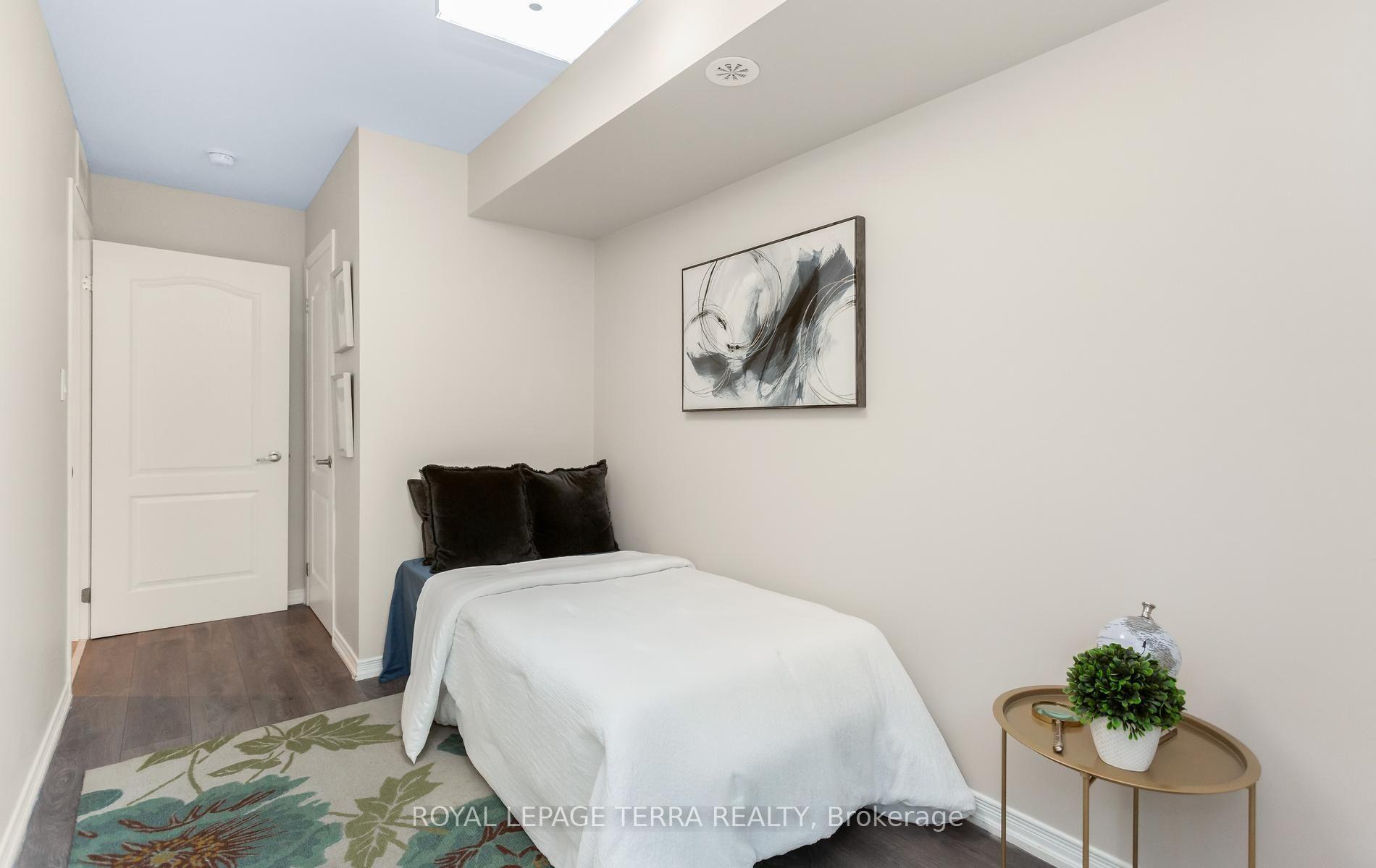 Photo 25 of Unit 101, 3 Applewood Lane, Etobicoke, Etobicoke West Mall — HOMEH