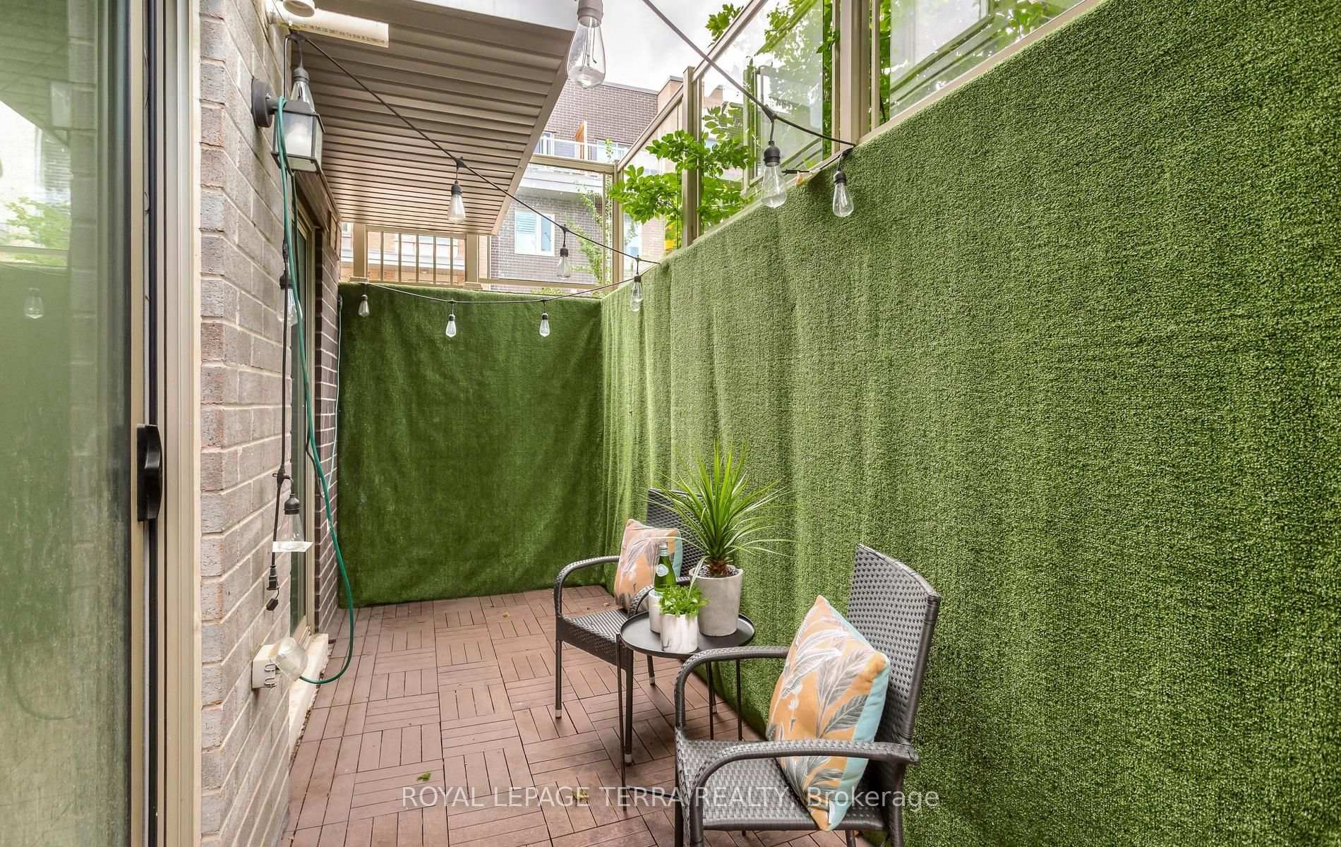 Photo 29 of Unit 101, 3 Applewood Lane, Etobicoke, Etobicoke West Mall — HOMEH