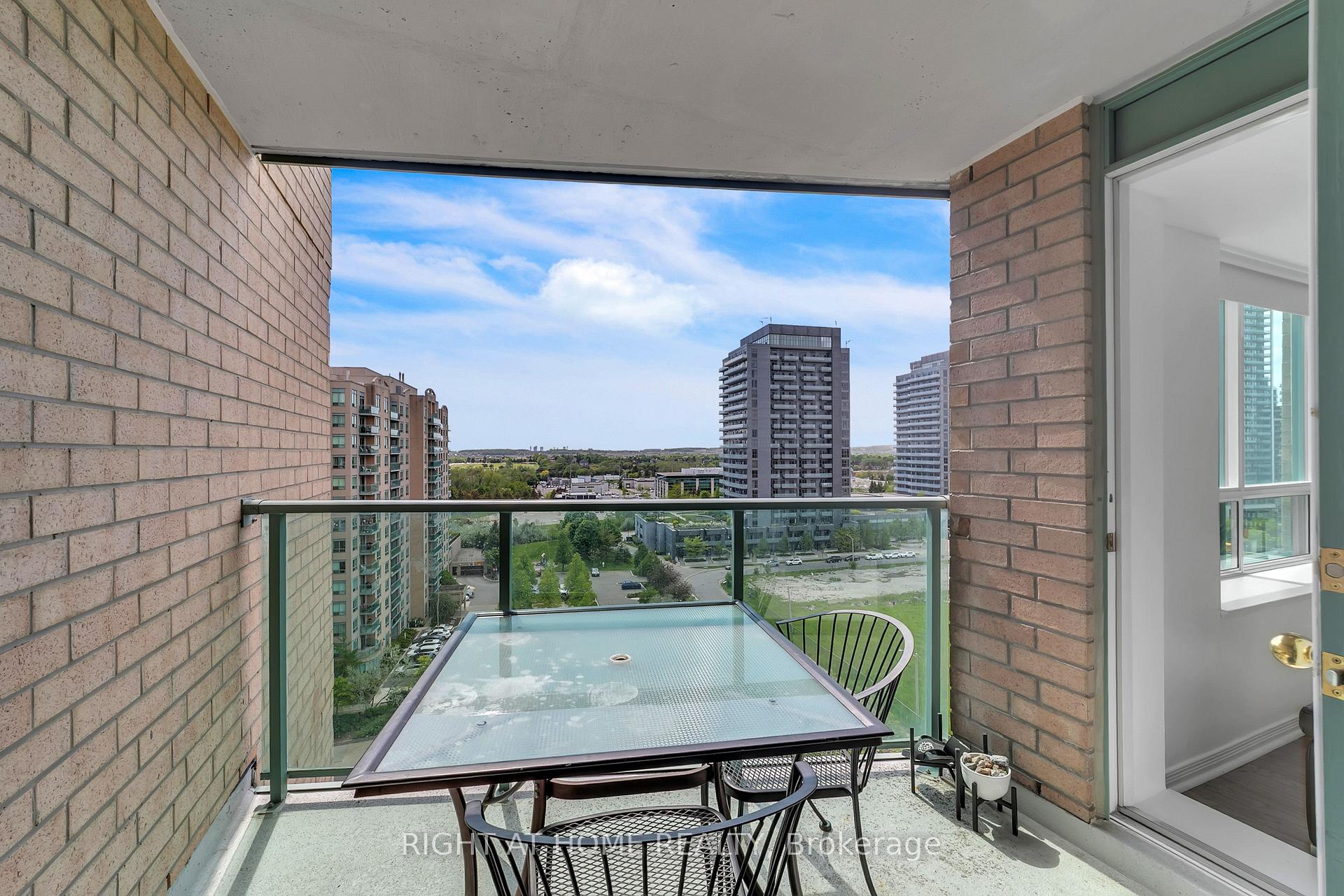 Photo 23 of Unit 1202, 11 Oneida Crescent, Richmond Hill, Langstaff — HOMEH