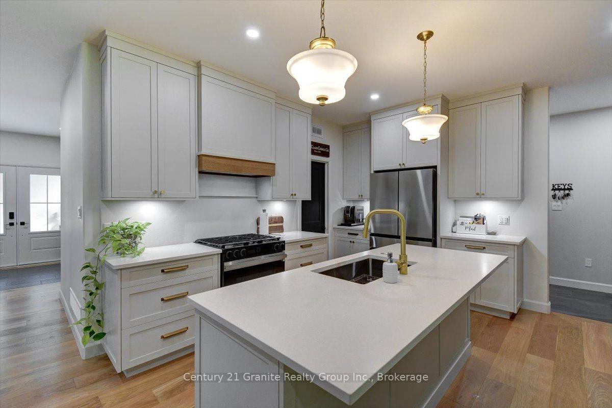 Photo 8 of 6 Newpierce Drive, Stirling-Rawdon, Rawdon Ward — HOMEH
