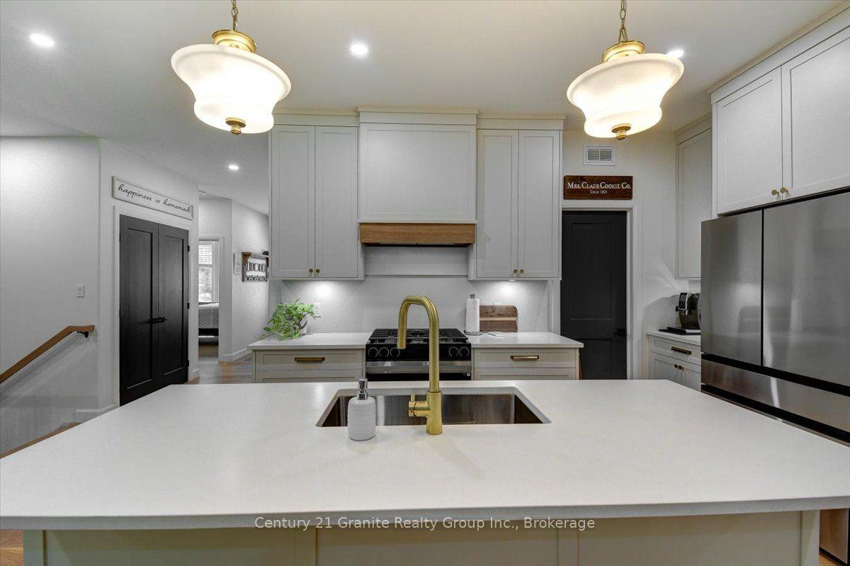 Photo 10 of 6 Newpierce Drive, Stirling-Rawdon, Rawdon Ward — HOMEH