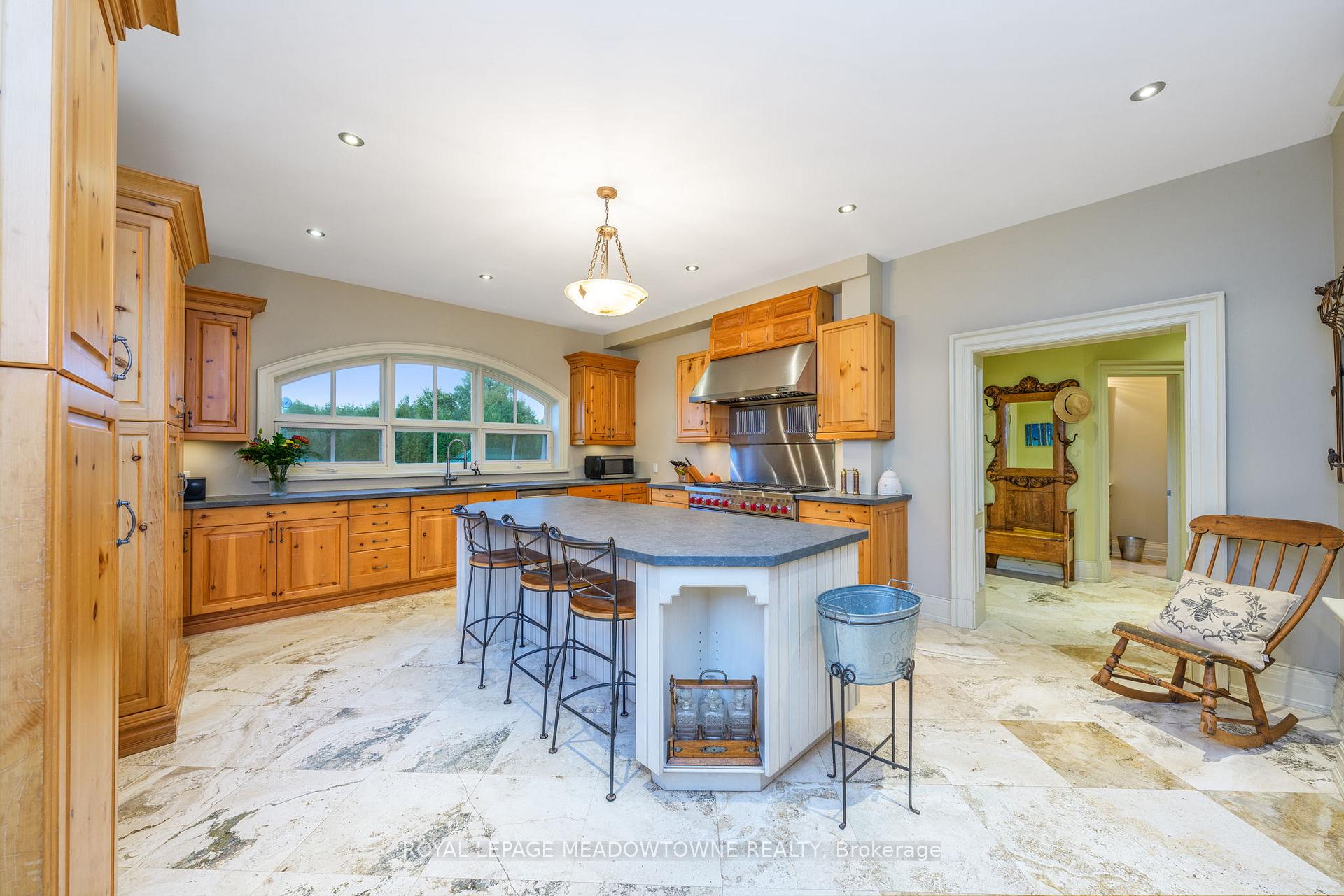 Photo 7 of 16089 Shaws Creek Road, Caledon, Rural Caledon — HOMEH