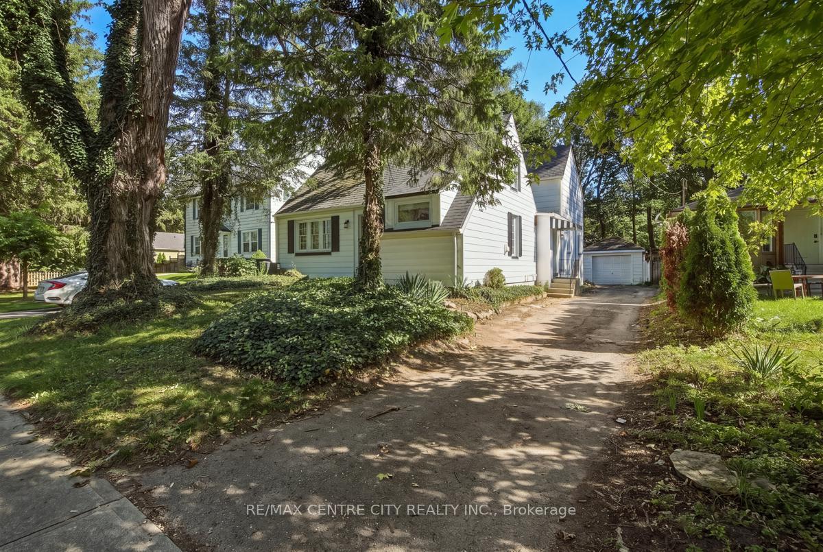 Photo 3 of 245 Bernard Avenue, London, East B — HOMEH