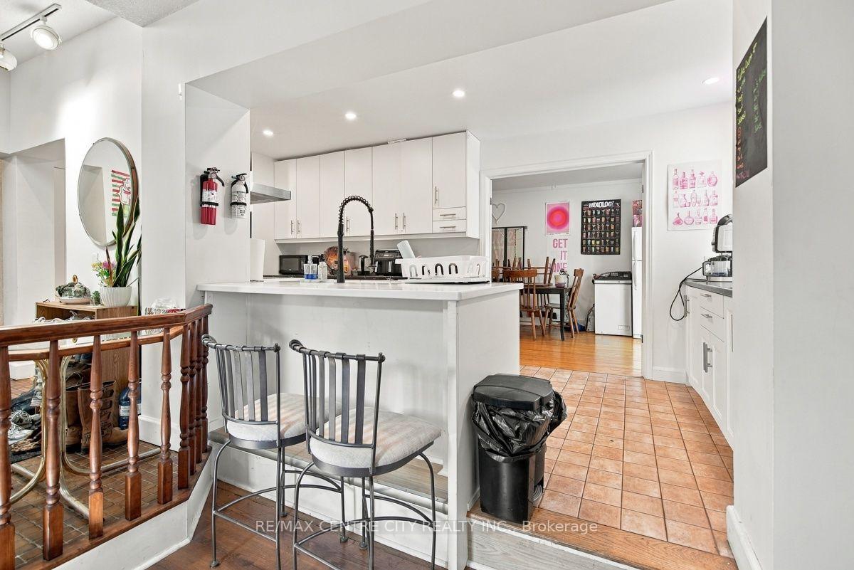 Photo 8 of 245 Bernard Avenue, London, East B — HOMEH