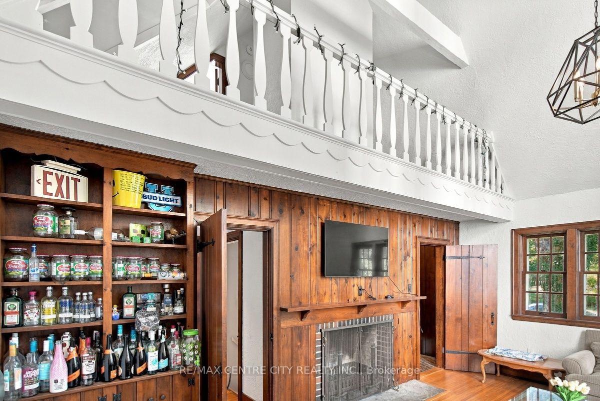 Photo 16 of 245 Bernard Avenue, London, East B — HOMEH