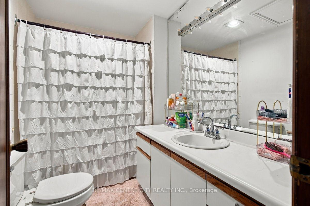 Photo 28 of 245 Bernard Avenue, London, East B — HOMEH