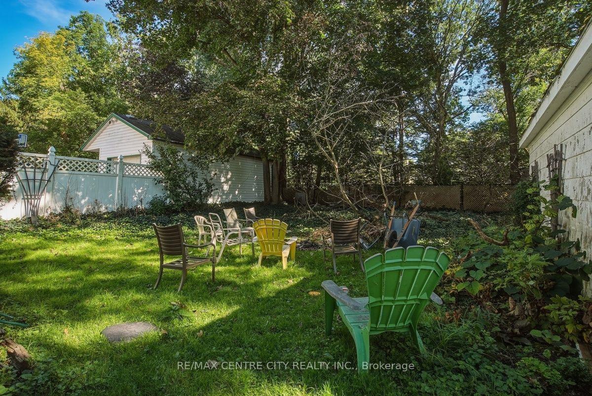Photo 44 of 245 Bernard Avenue, London, East B — HOMEH