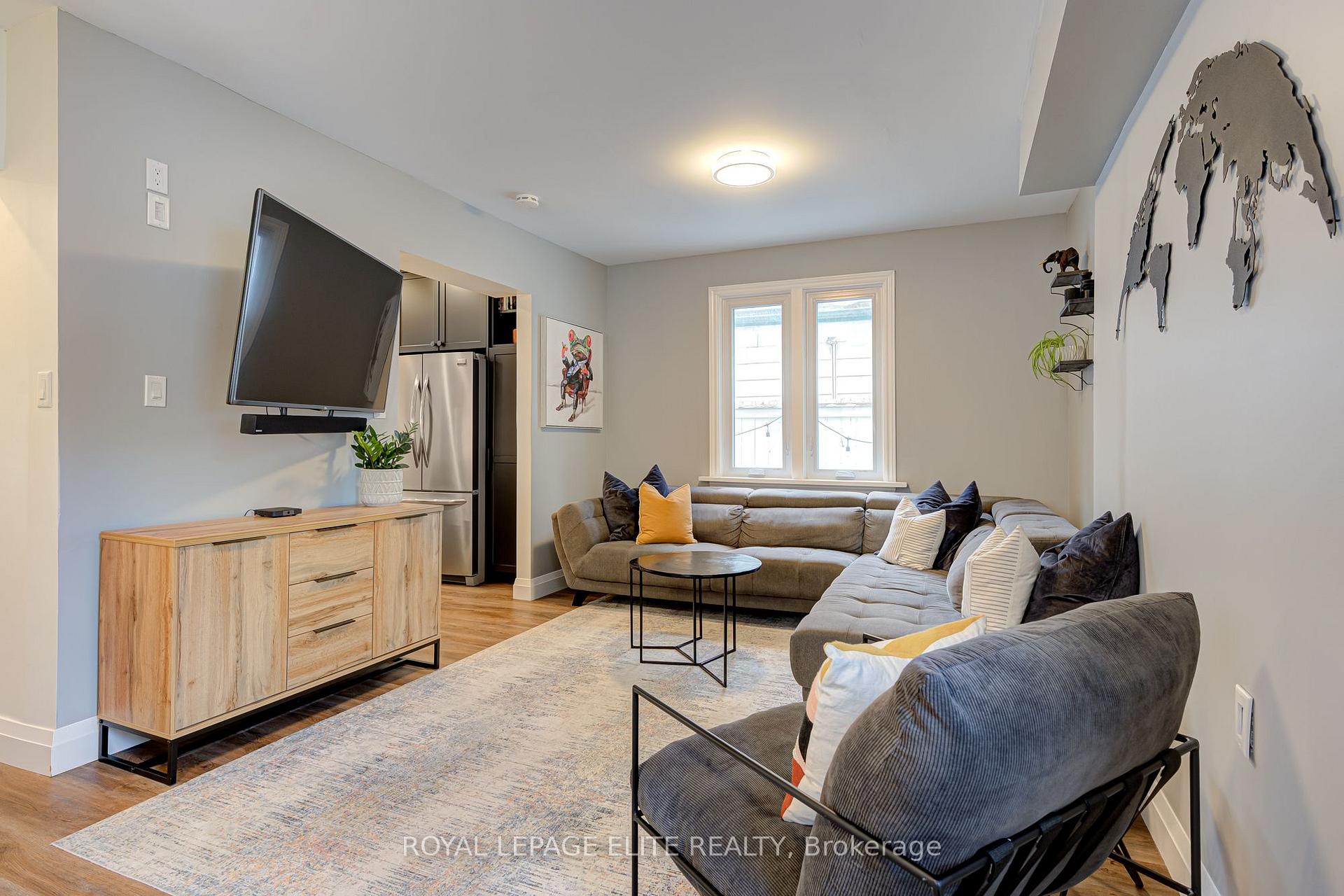 Photo 18 of 24 Stahl Avenue, Kitchener, Mount Hope Huron Park — HOMEH