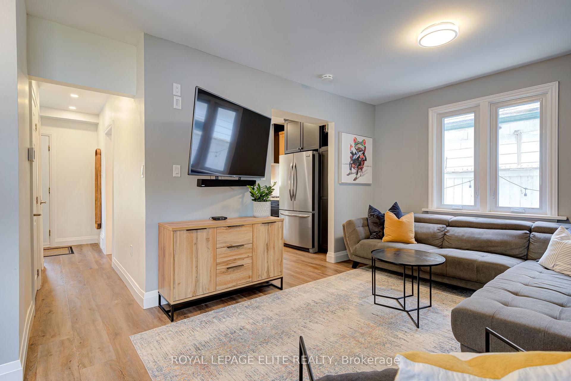 Photo 19 of 24 Stahl Avenue, Kitchener, Mount Hope Huron Park — HOMEH