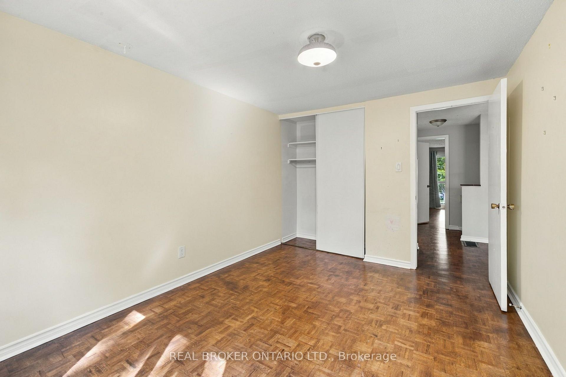 Photo 23 of 60 Tybalt Crescent, Ottawa, Westcliffe Estates — HOMEH
