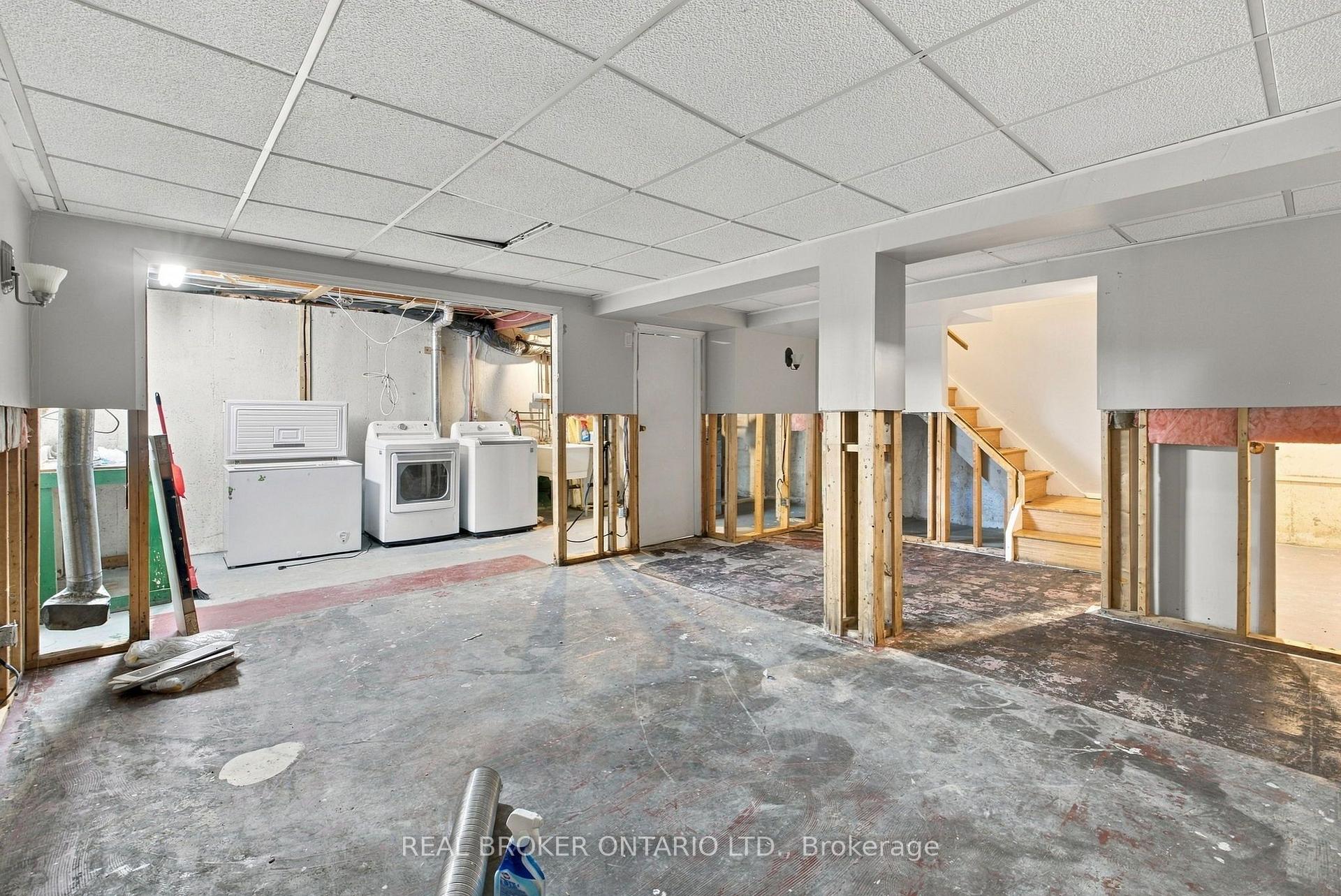 Photo 25 of 60 Tybalt Crescent, Ottawa, Westcliffe Estates — HOMEH