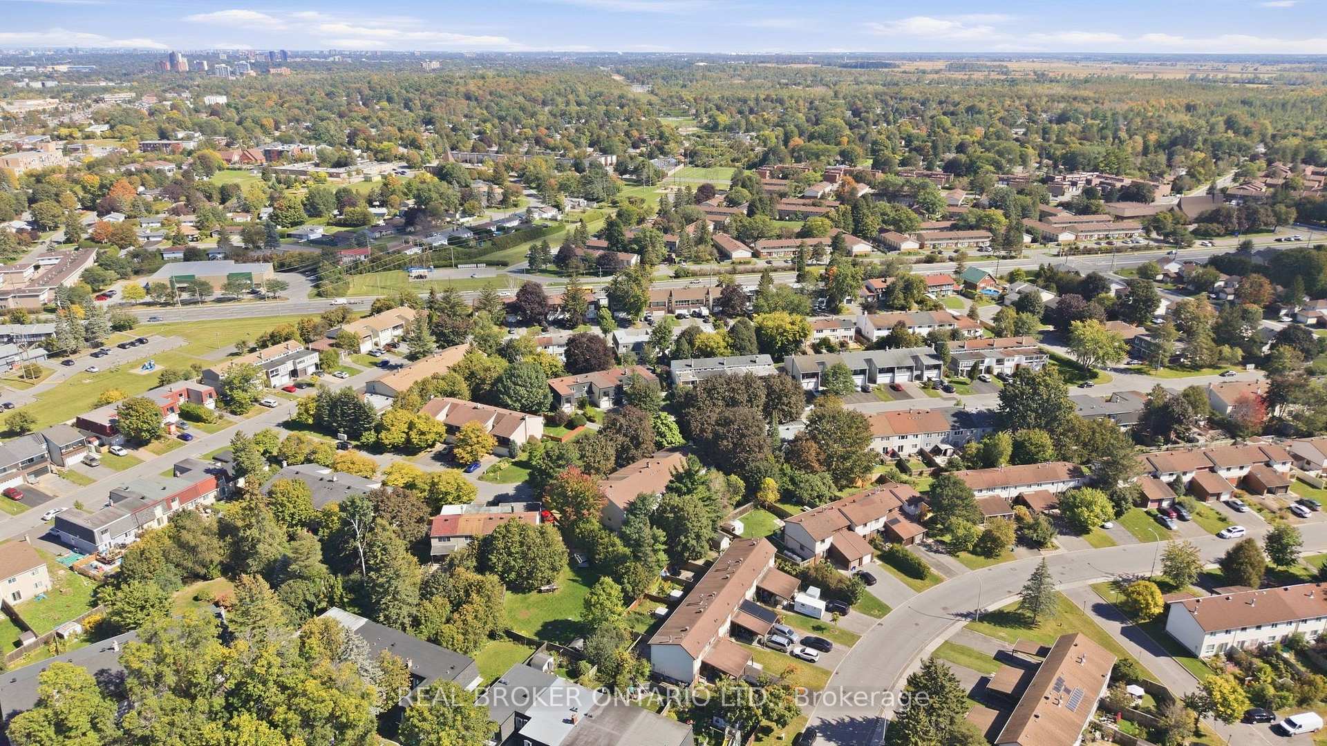 Photo 31 of 60 Tybalt Crescent, Ottawa, Westcliffe Estates — HOMEH