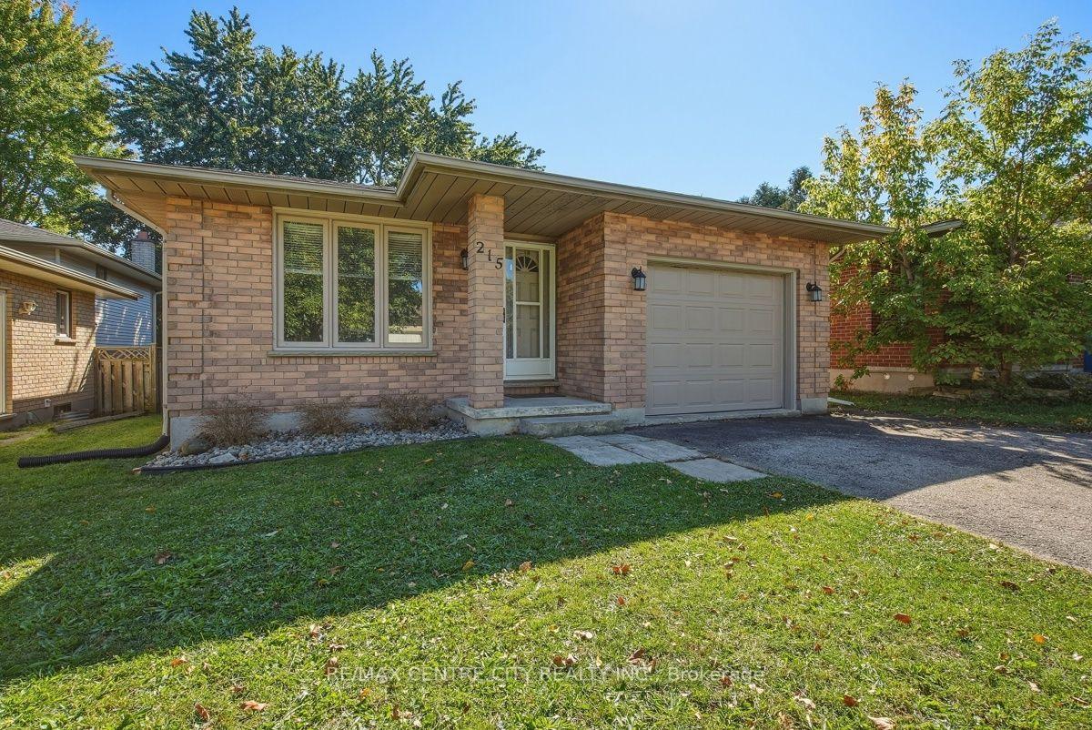 Photo of 215 Walmer Grove