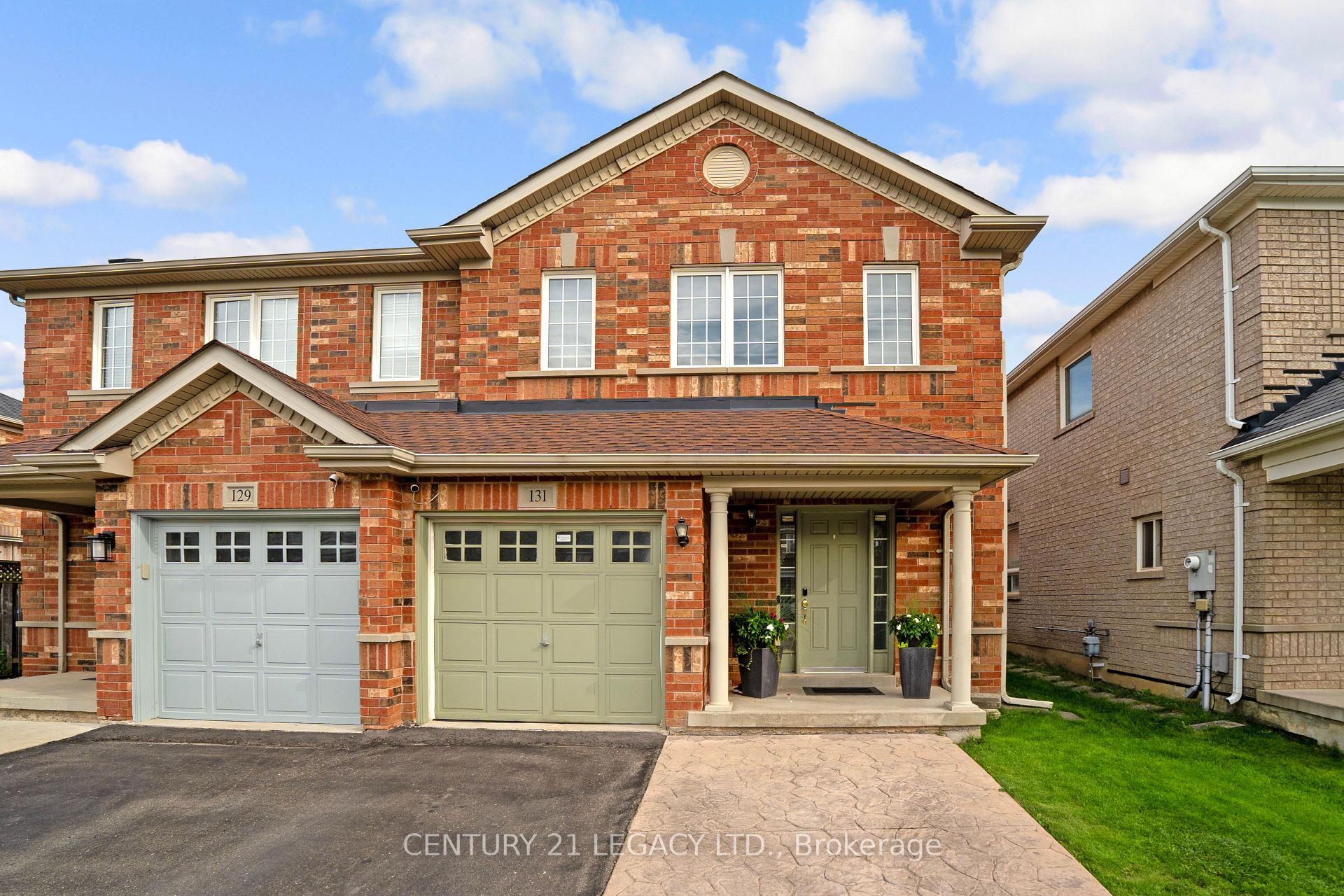 Photo 4 of 131 Sugarhill Drive, Brampton, Fletcher's Meadow — HOMEH