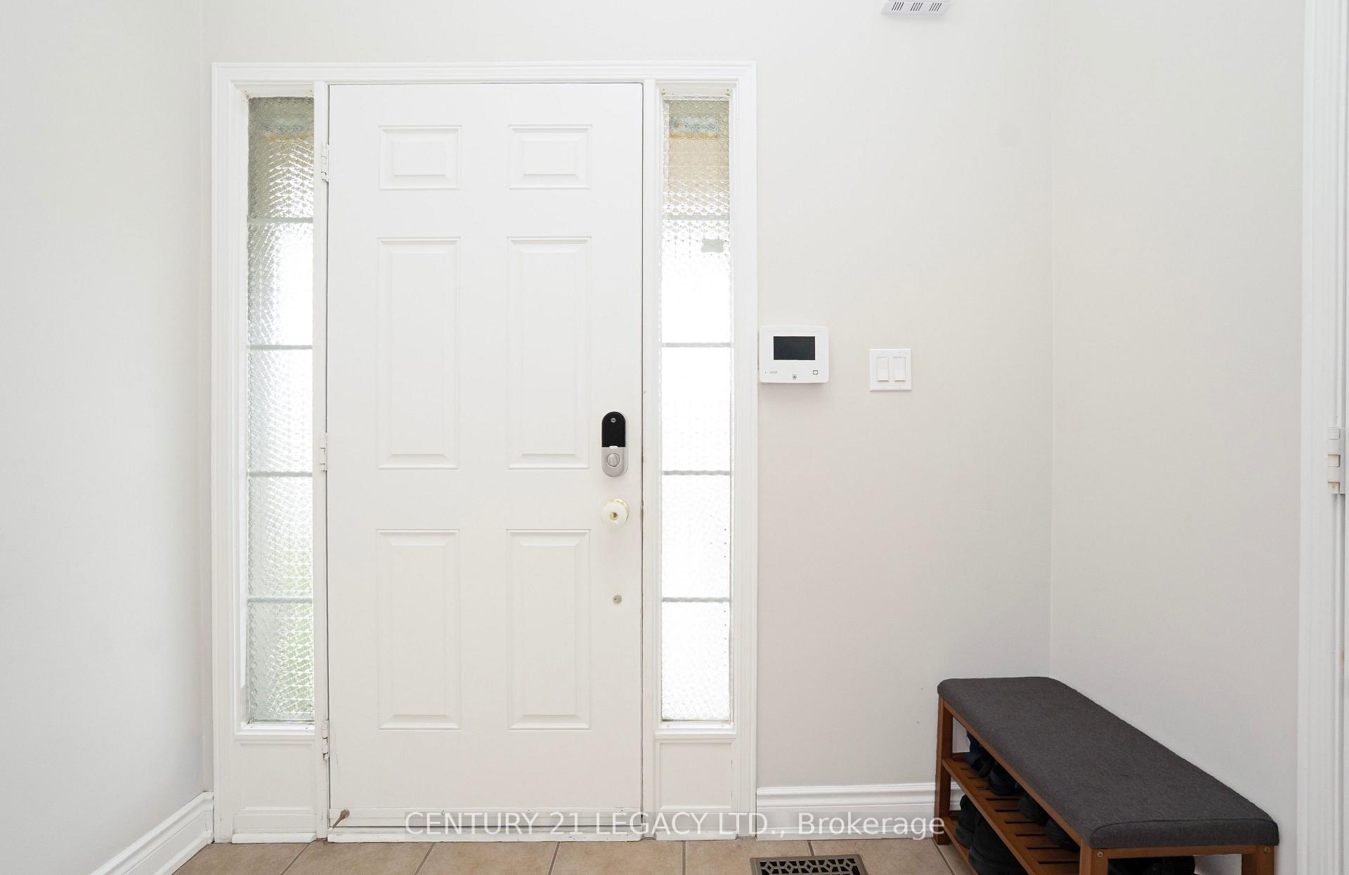 Photo 8 of 131 Sugarhill Drive, Brampton, Fletcher's Meadow — HOMEH