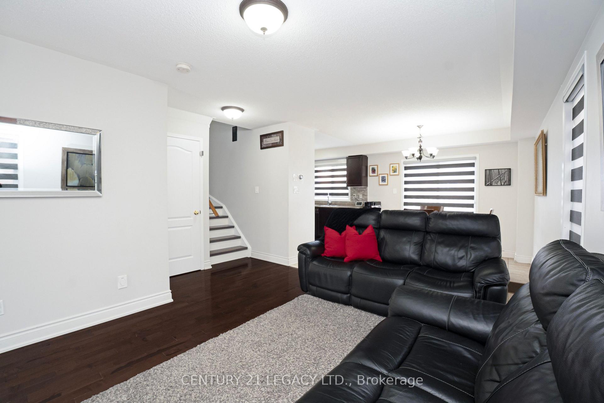 Photo 13 of 131 Sugarhill Drive, Brampton, Fletcher's Meadow — HOMEH