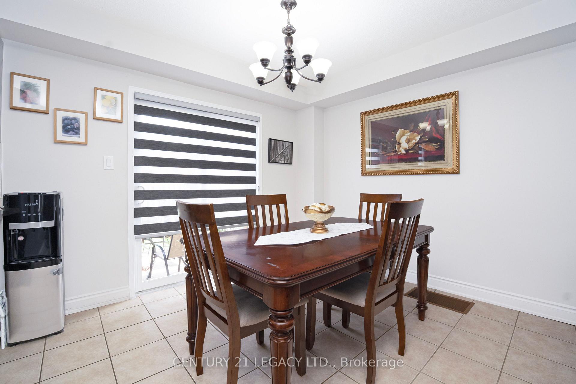 Photo 22 of 131 Sugarhill Drive, Brampton, Fletcher's Meadow — HOMEH