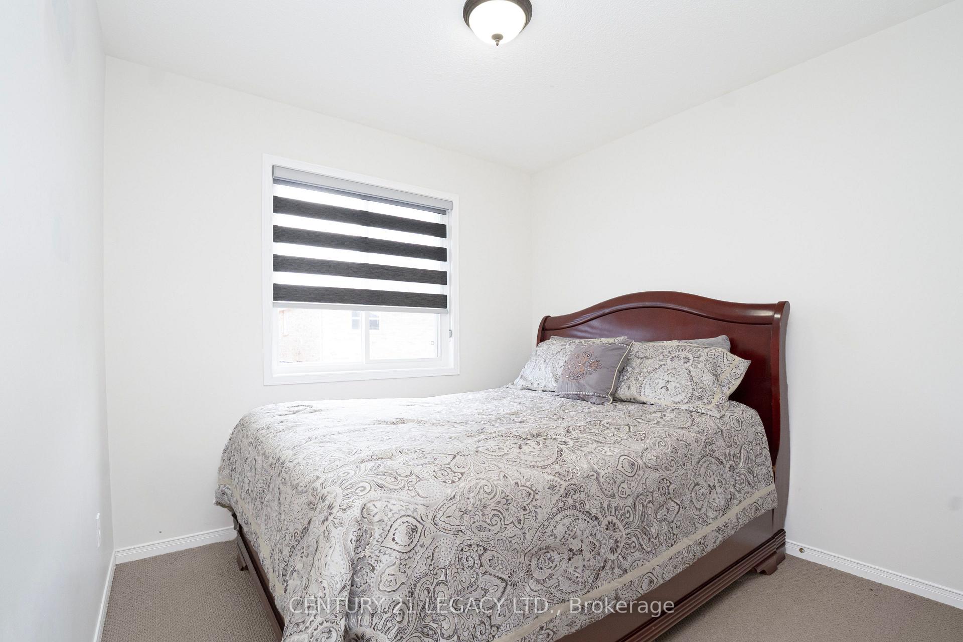 Photo 31 of 131 Sugarhill Drive, Brampton, Fletcher's Meadow — HOMEH