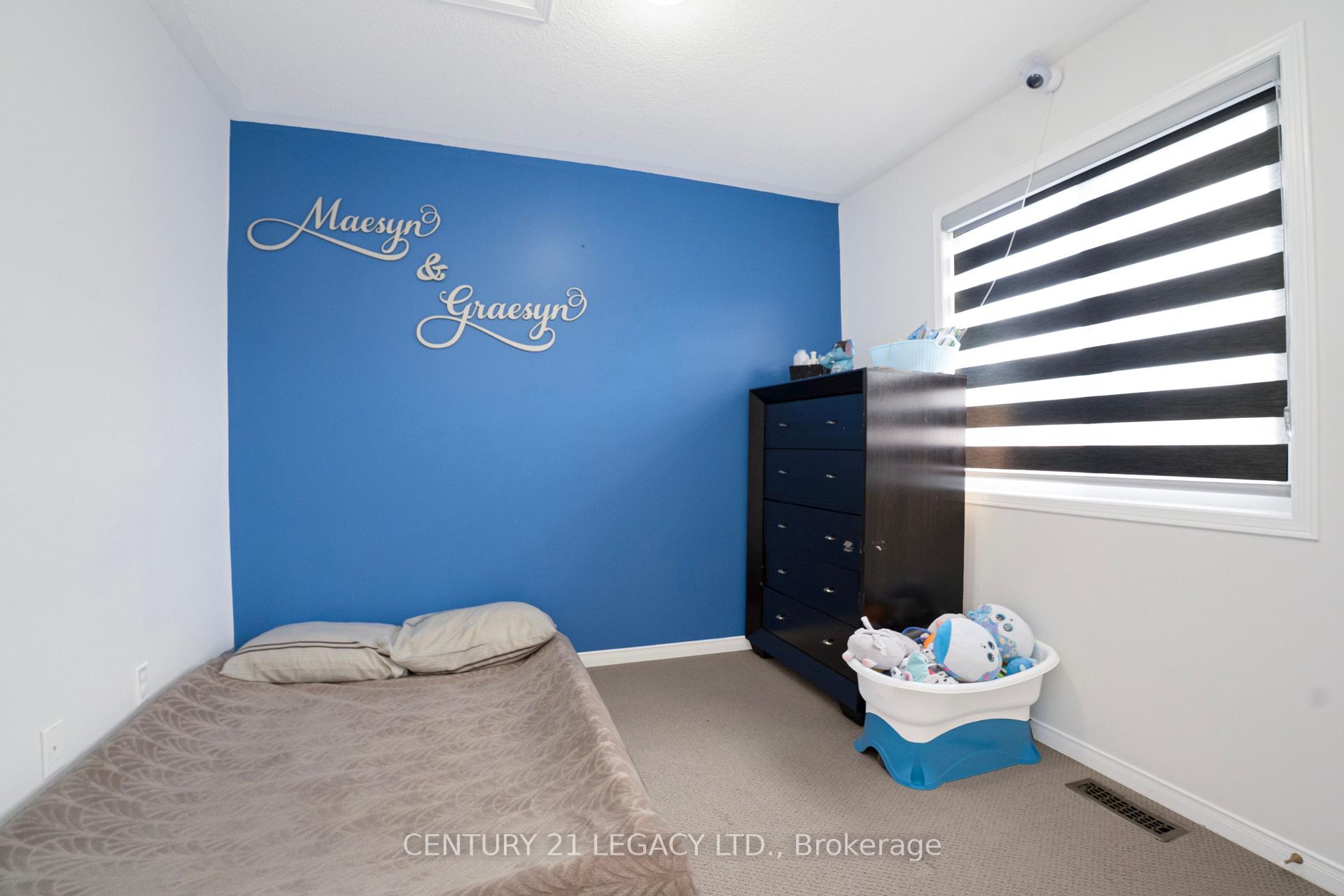 Photo 33 of 131 Sugarhill Drive, Brampton, Fletcher's Meadow — HOMEH