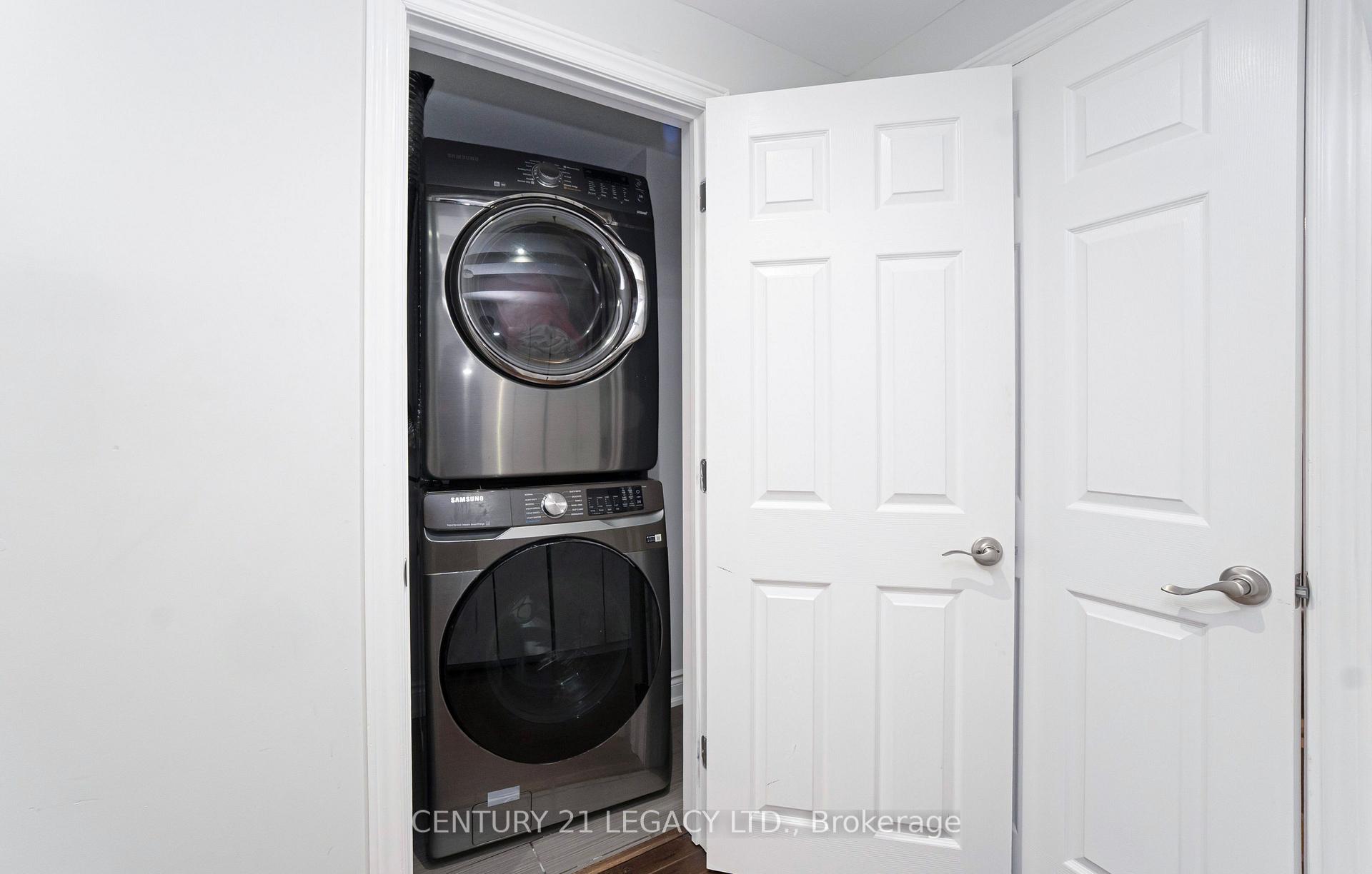 Photo 36 of 131 Sugarhill Drive, Brampton, Fletcher's Meadow — HOMEH