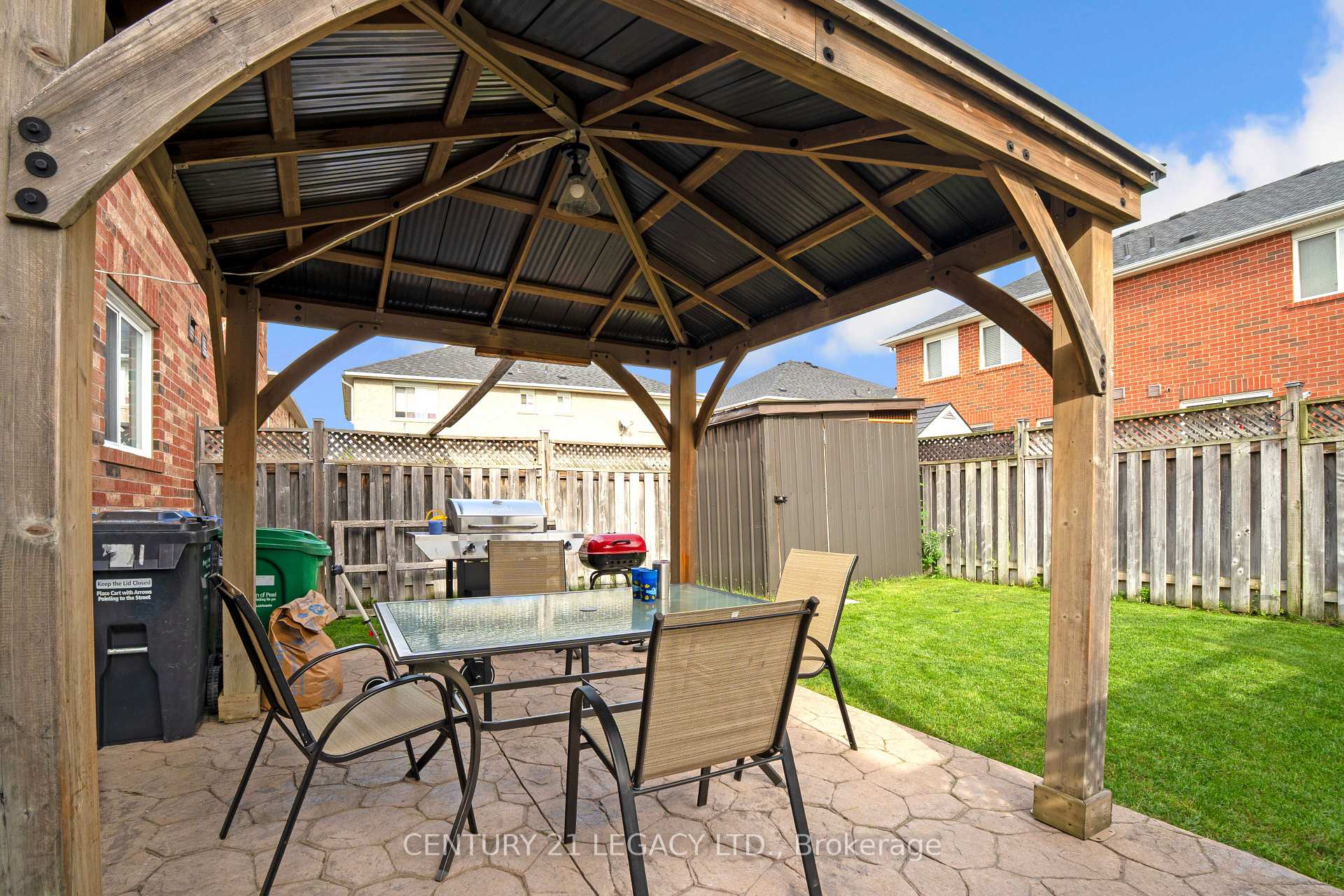 Photo 43 of 131 Sugarhill Drive, Brampton, Fletcher's Meadow — HOMEH