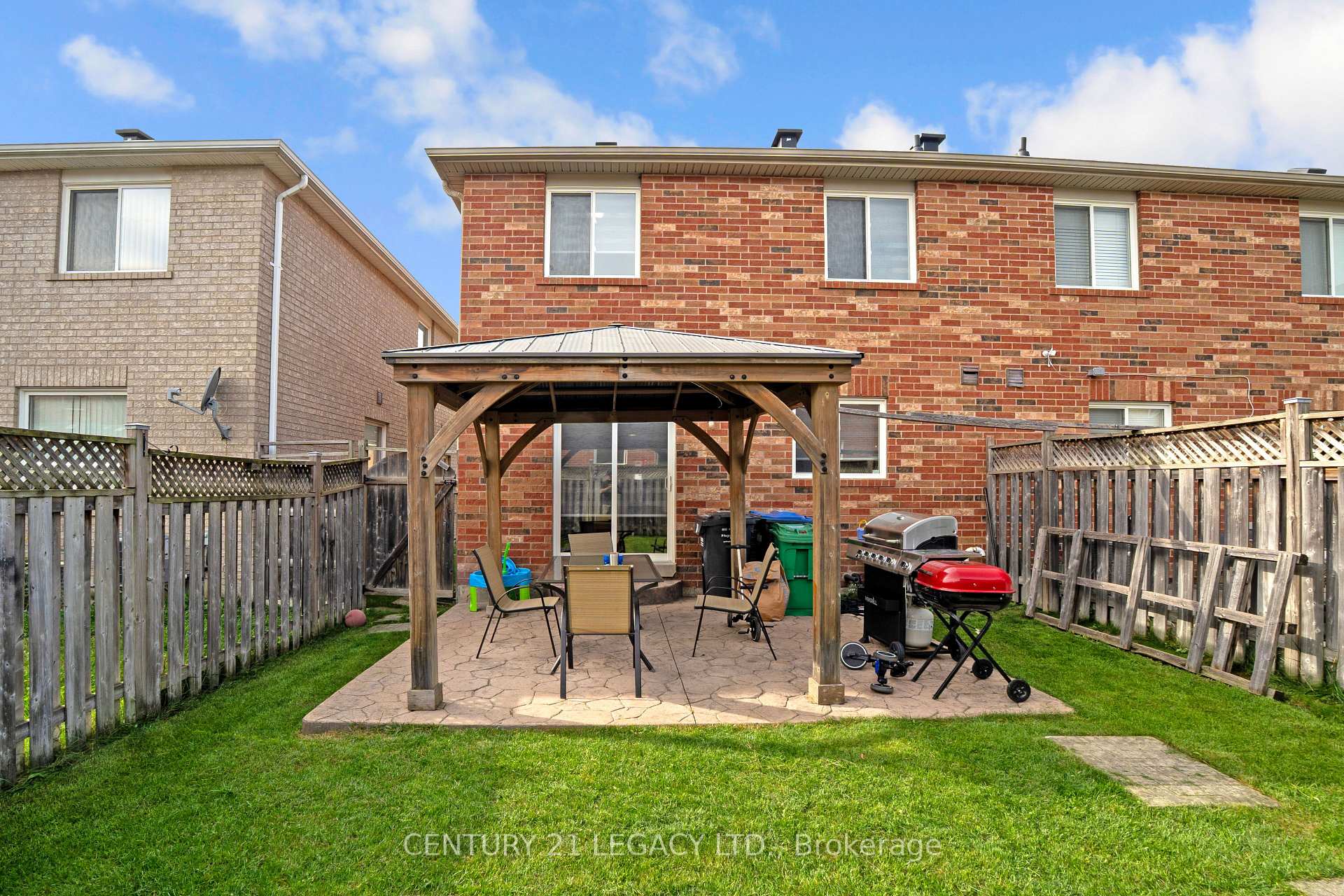 Photo 44 of 131 Sugarhill Drive, Brampton, Fletcher's Meadow — HOMEH