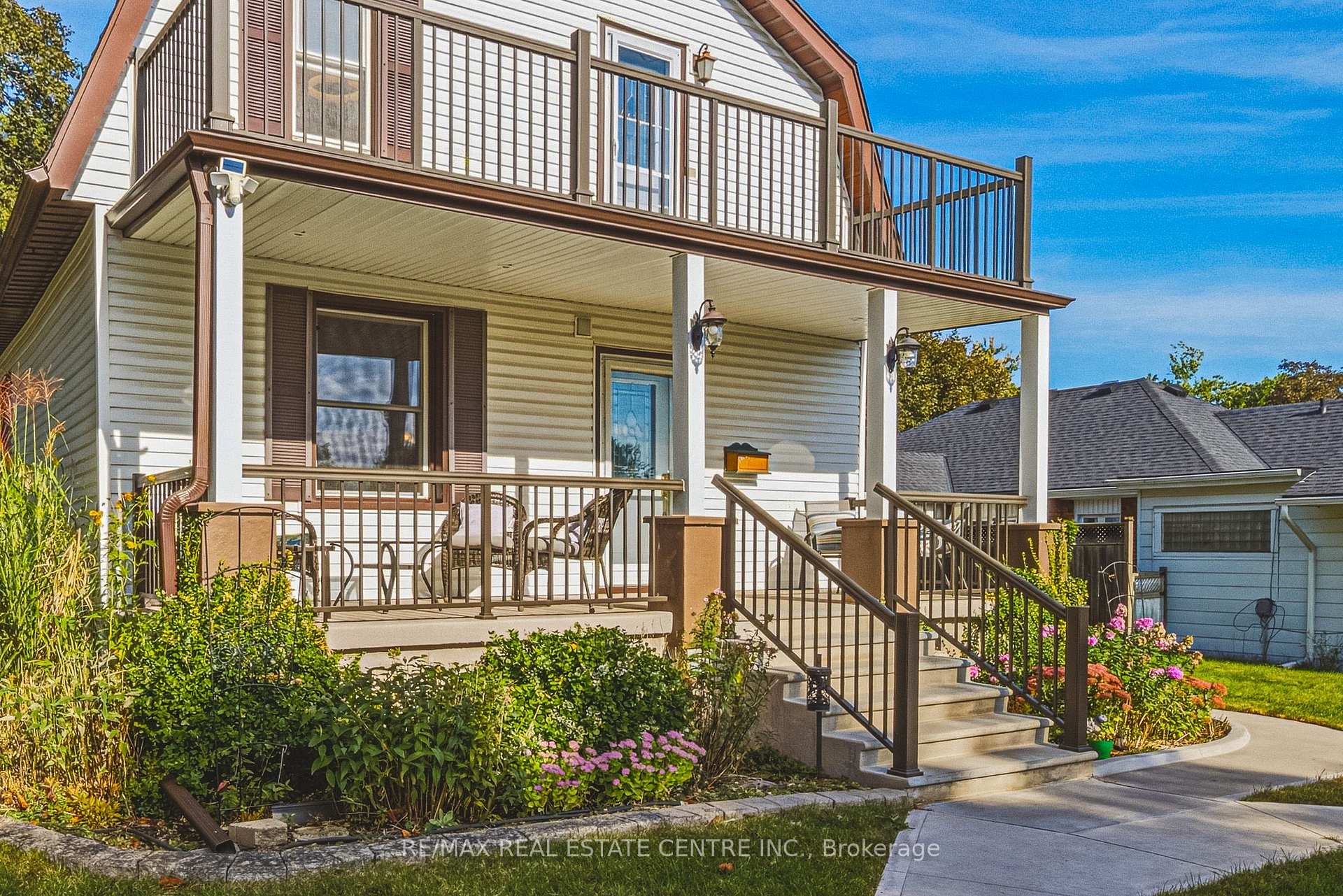 Photo 2 of 950 Hamilton Street, Cambridge, Preston South — HOMEH