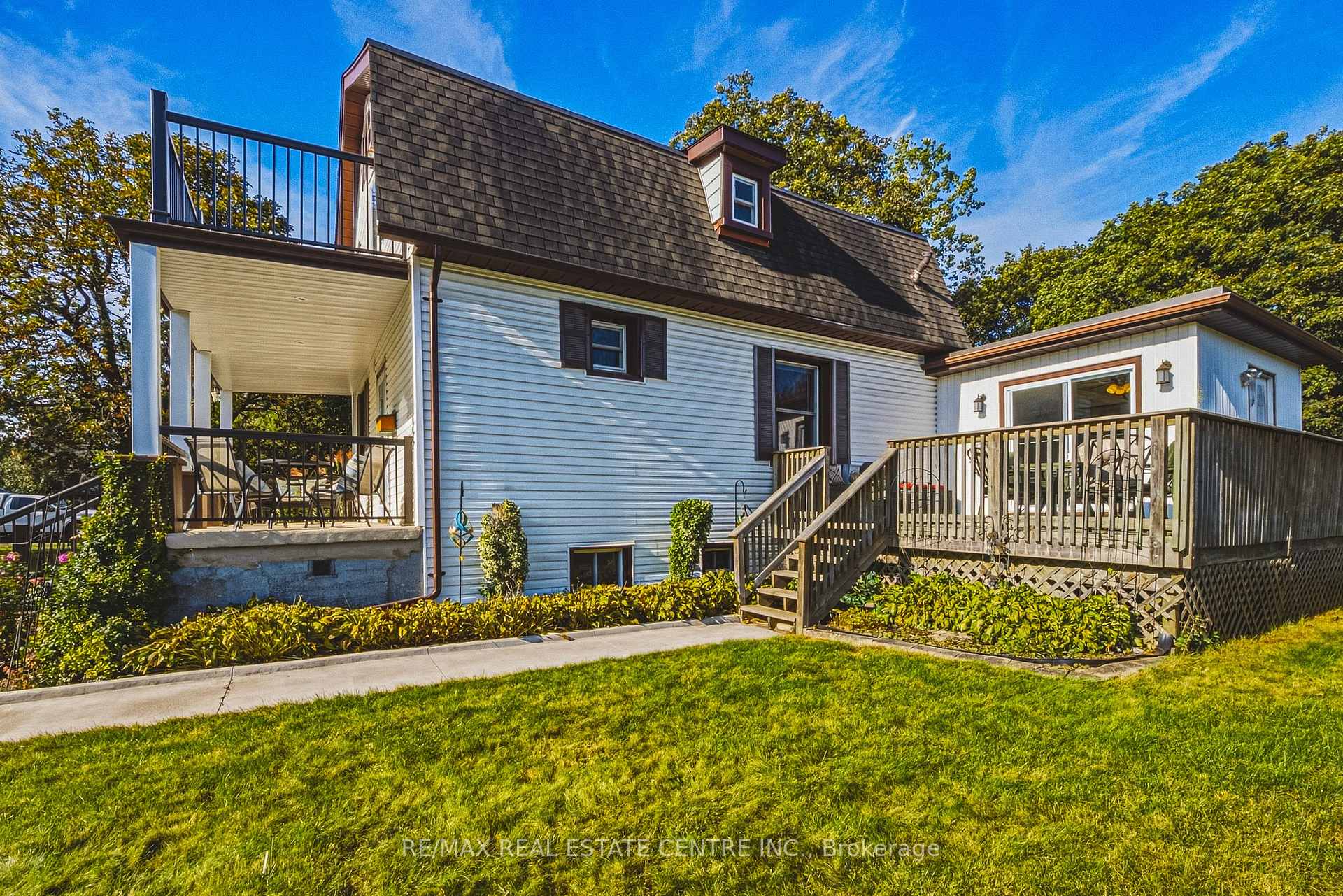 Photo 3 of 950 Hamilton Street, Cambridge, Preston South — HOMEH