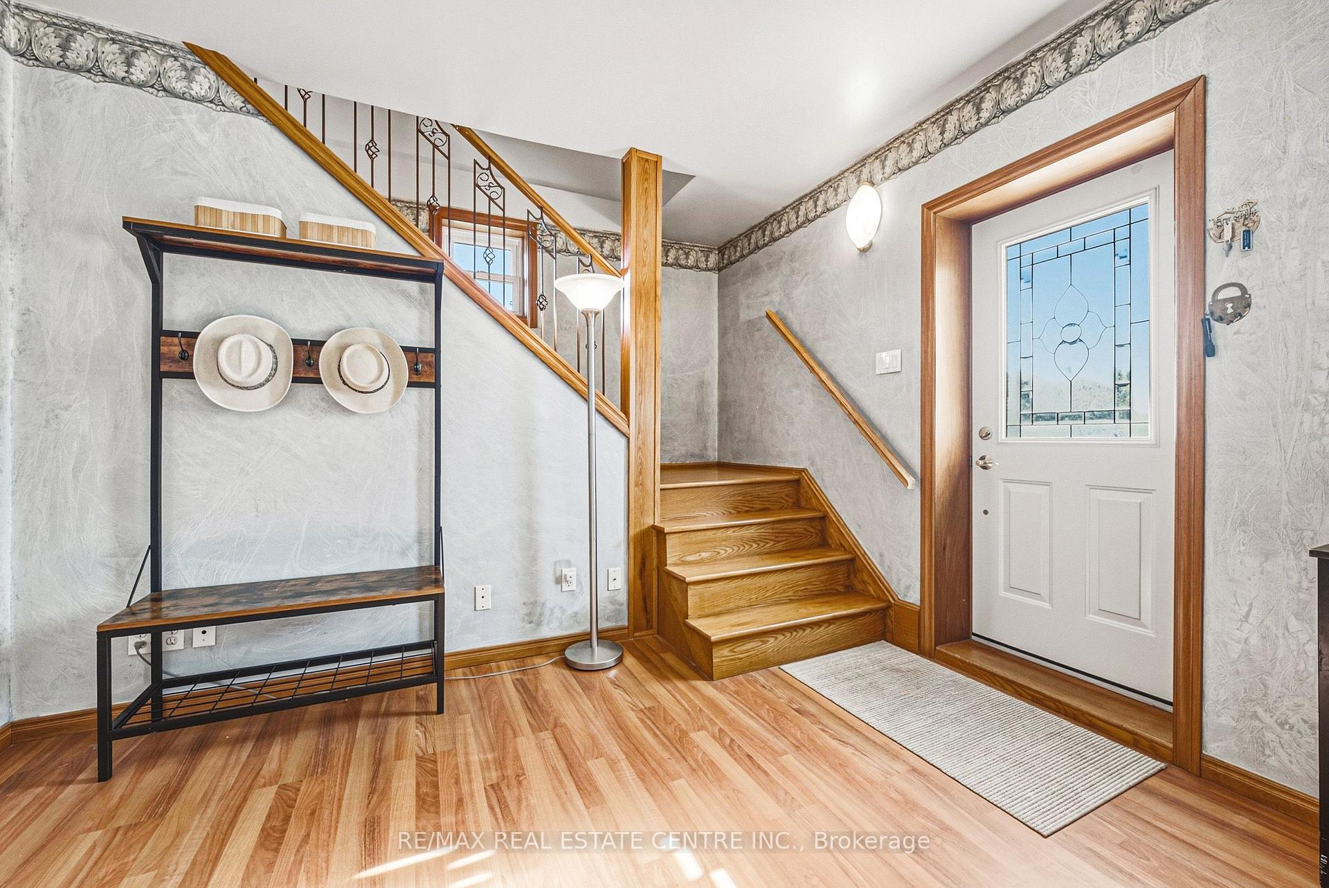 Photo 7 of 950 Hamilton Street, Cambridge, Preston South — HOMEH