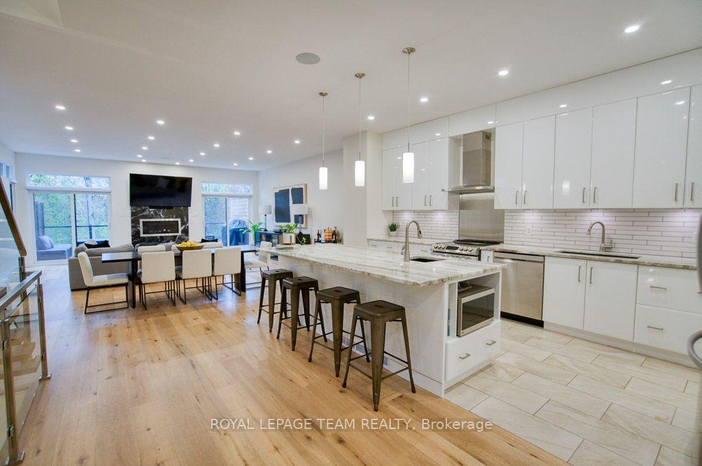 Photo 5 of 49 Aylen Avenue, Ottawa, Woodroffe — HOMEH