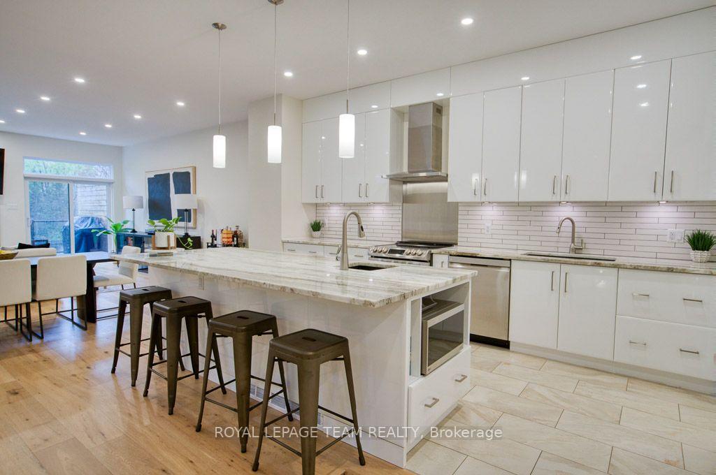 Photo 8 of 49 Aylen Avenue, Ottawa, Woodroffe — HOMEH