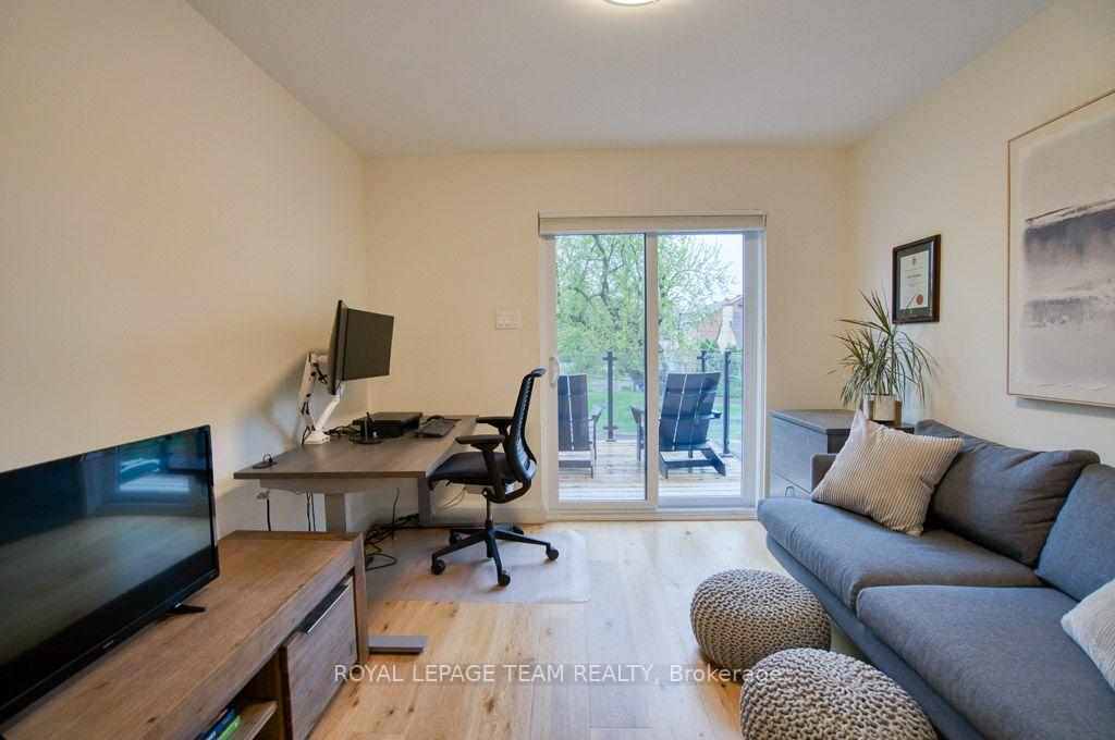 Photo 28 of 49 Aylen Avenue, Ottawa, Woodroffe — HOMEH