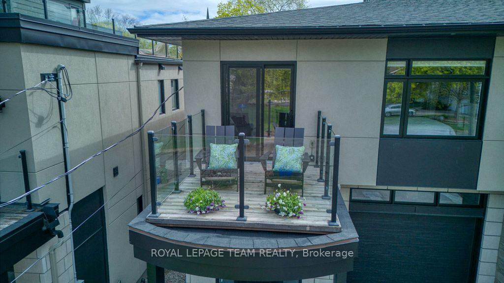 Photo 29 of 49 Aylen Avenue, Ottawa, Woodroffe — HOMEH