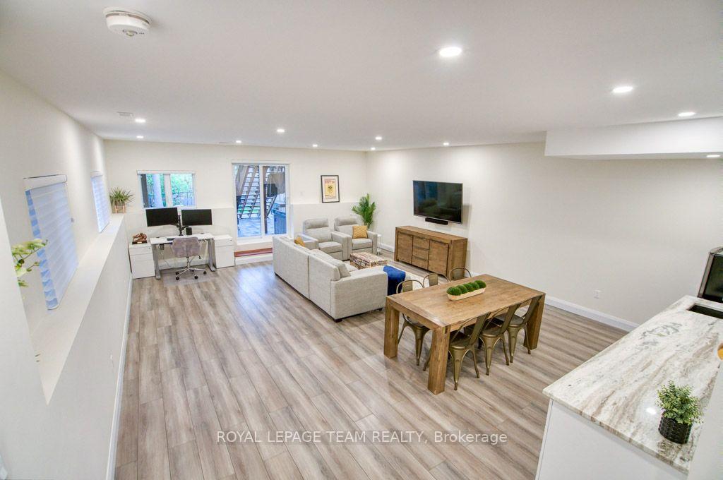 Photo 30 of 49 Aylen Avenue, Ottawa, Woodroffe — HOMEH