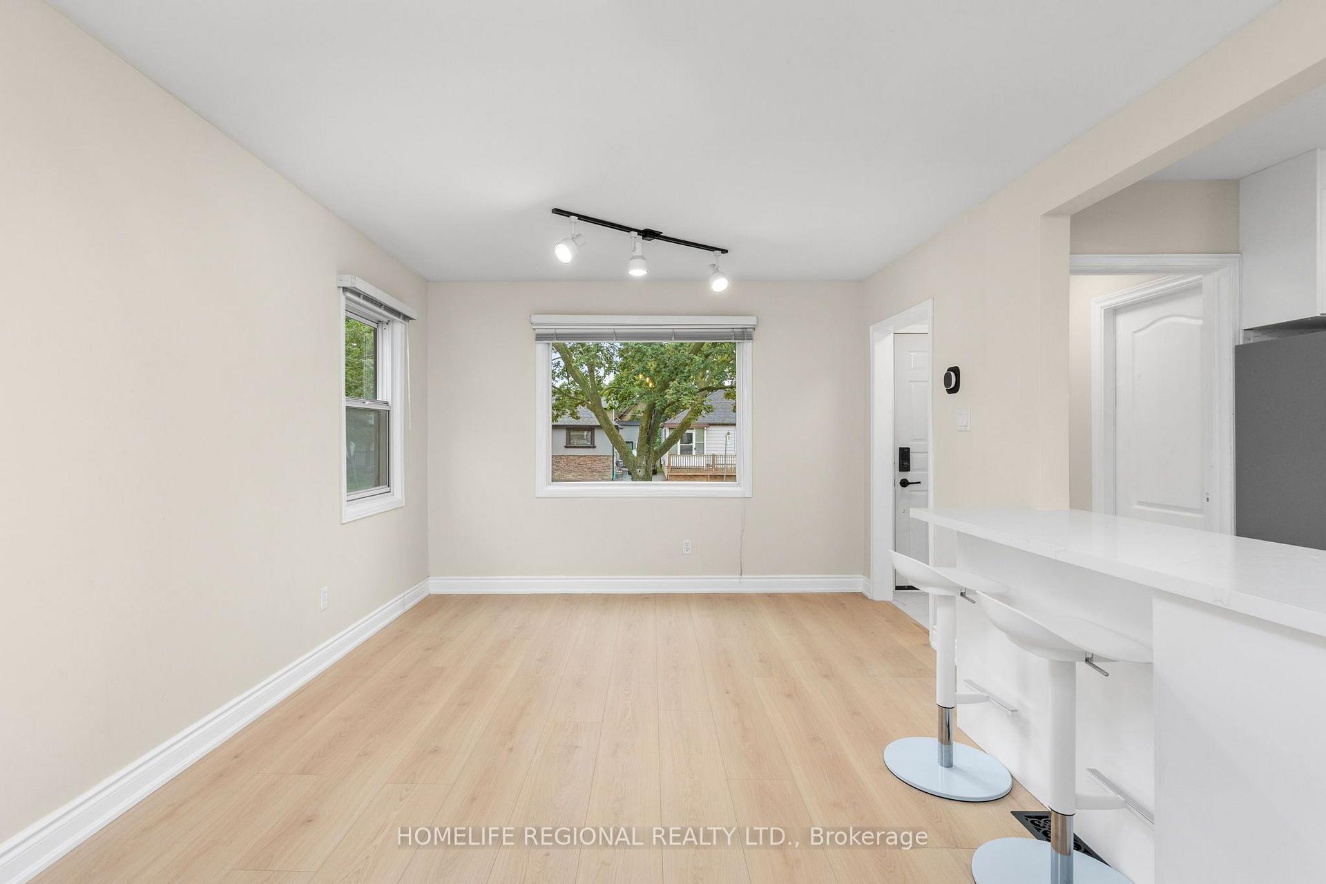Photo 9 of Unit Main Level, 21 Acorn Avenue, Etobicoke, Islington-City Centre West — HOMEH