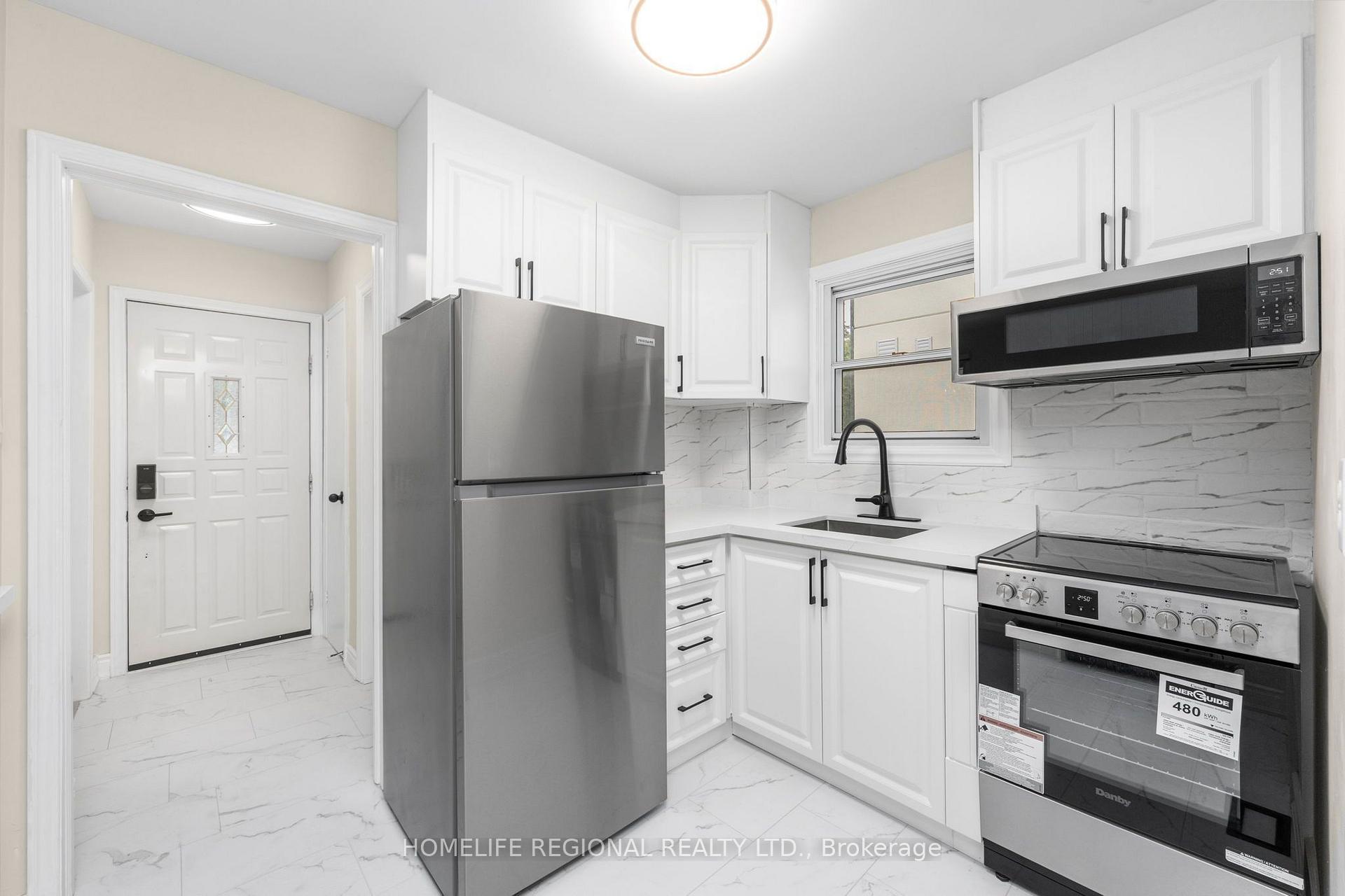 Photo 12 of Unit Main Level, 21 Acorn Avenue, Etobicoke, Islington-City Centre West — HOMEH