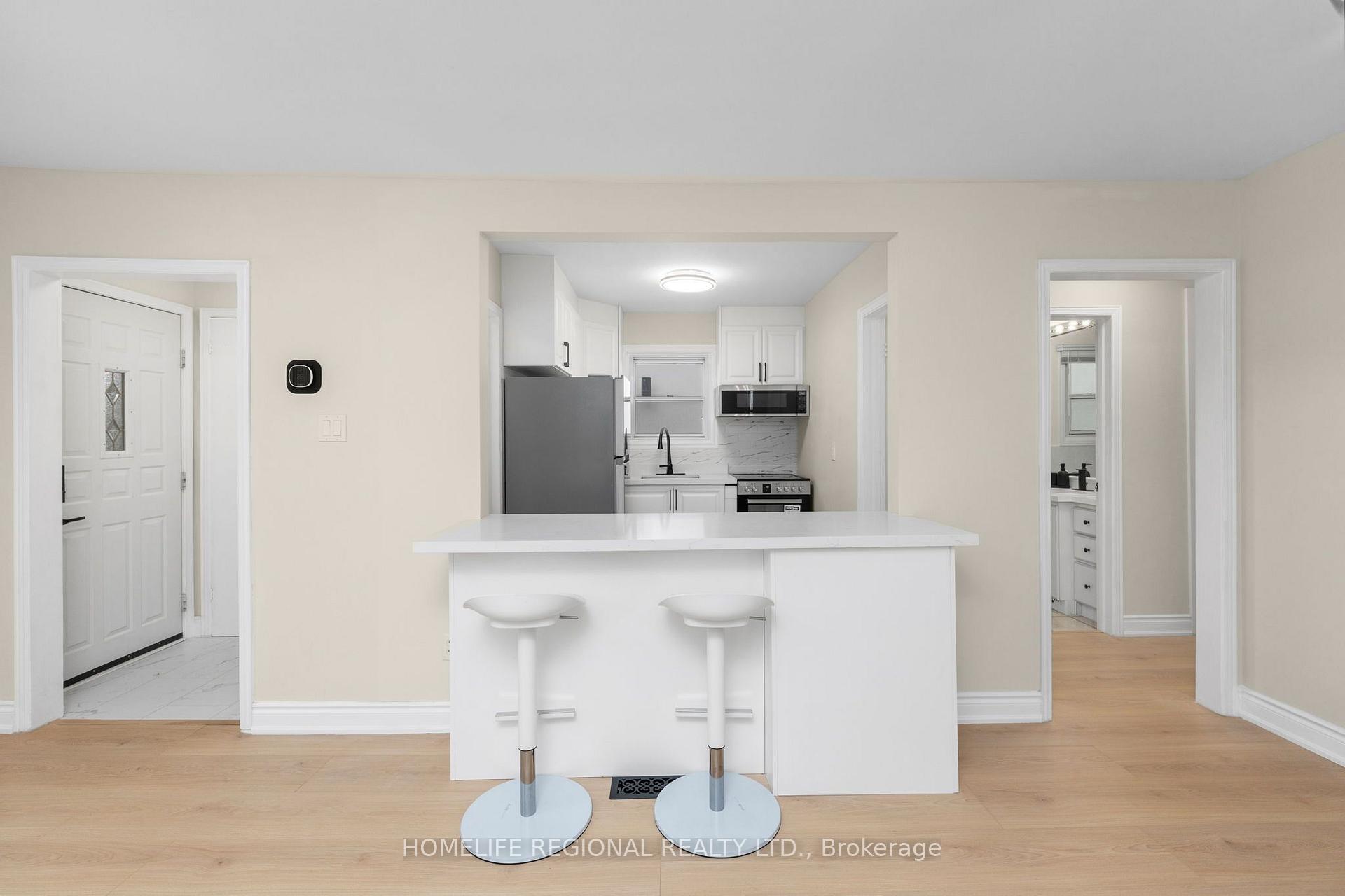 Photo 14 of Unit Main Level, 21 Acorn Avenue, Etobicoke, Islington-City Centre West — HOMEH