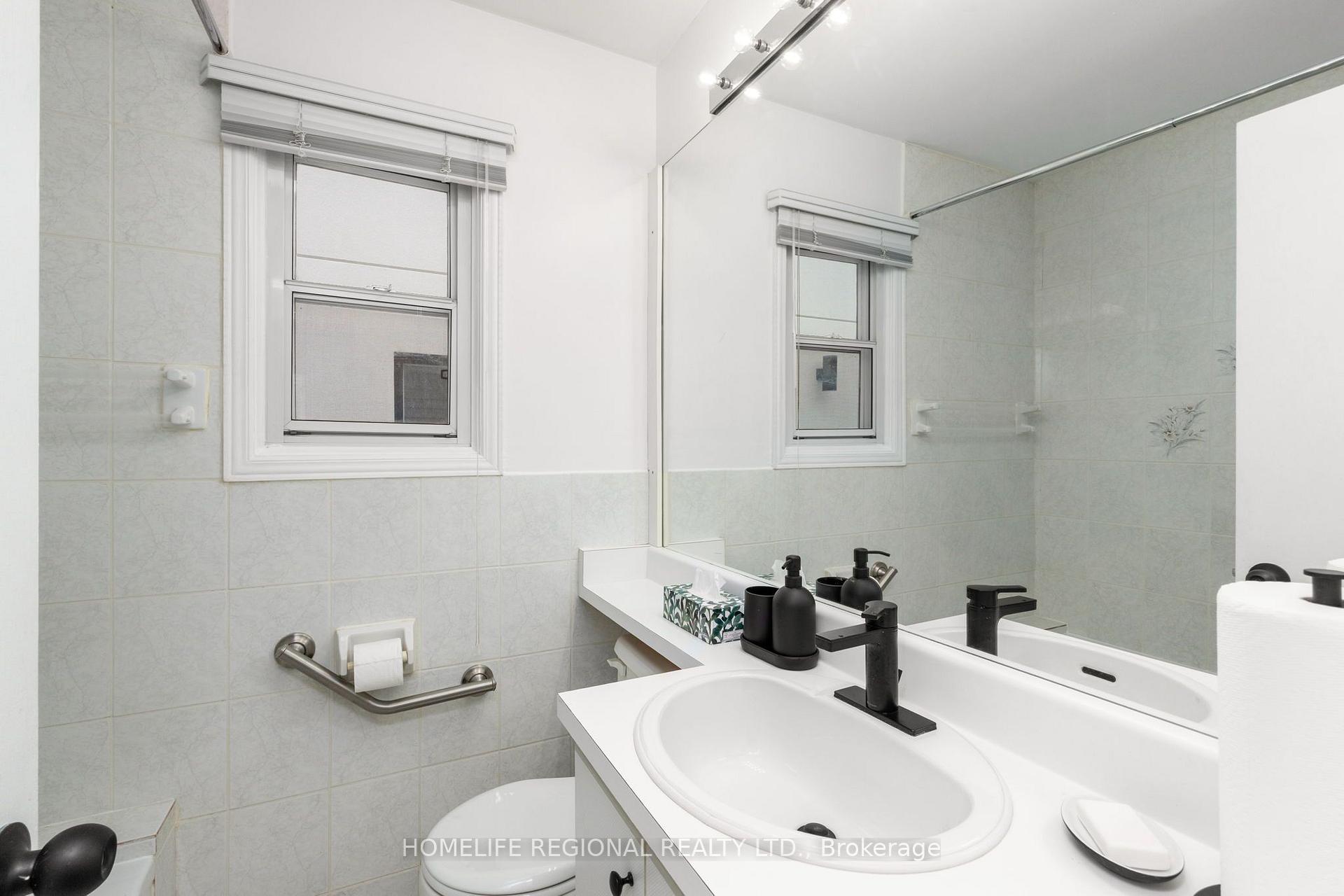 Photo 16 of Unit Main Level, 21 Acorn Avenue, Etobicoke, Islington-City Centre West — HOMEH