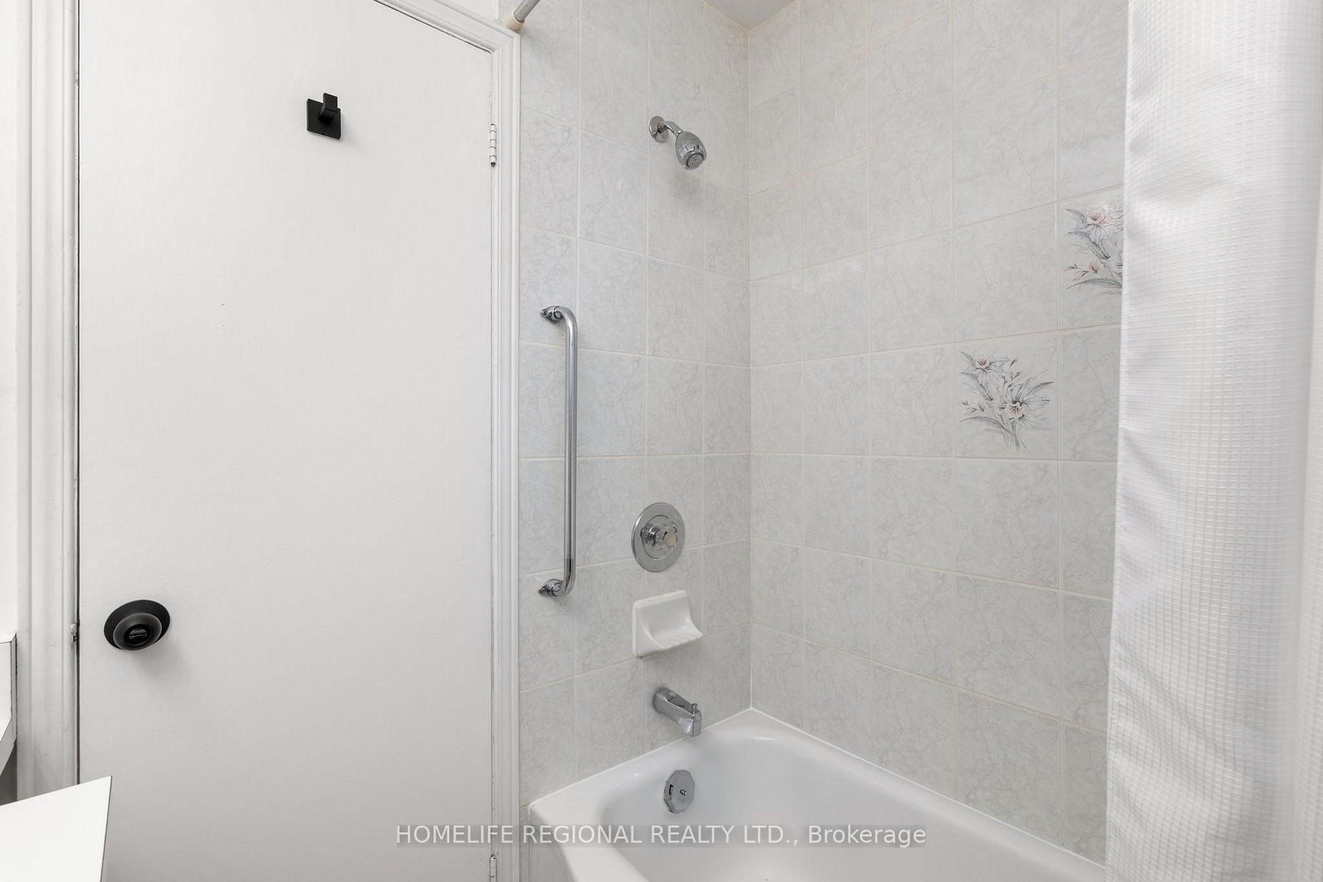 Photo 17 of Unit Main Level, 21 Acorn Avenue, Etobicoke, Islington-City Centre West — HOMEH