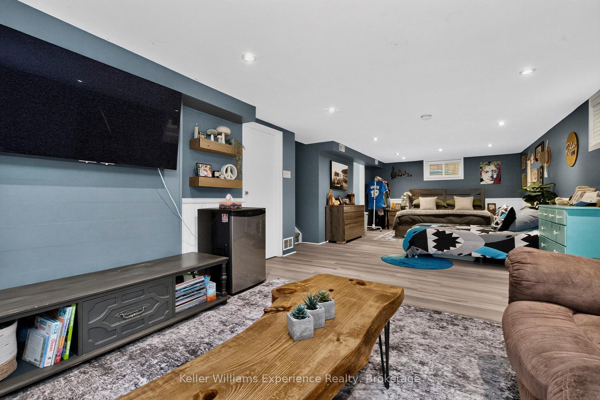 Photo 17 of 769 Pratt Avenue, Midland — HOMEH
