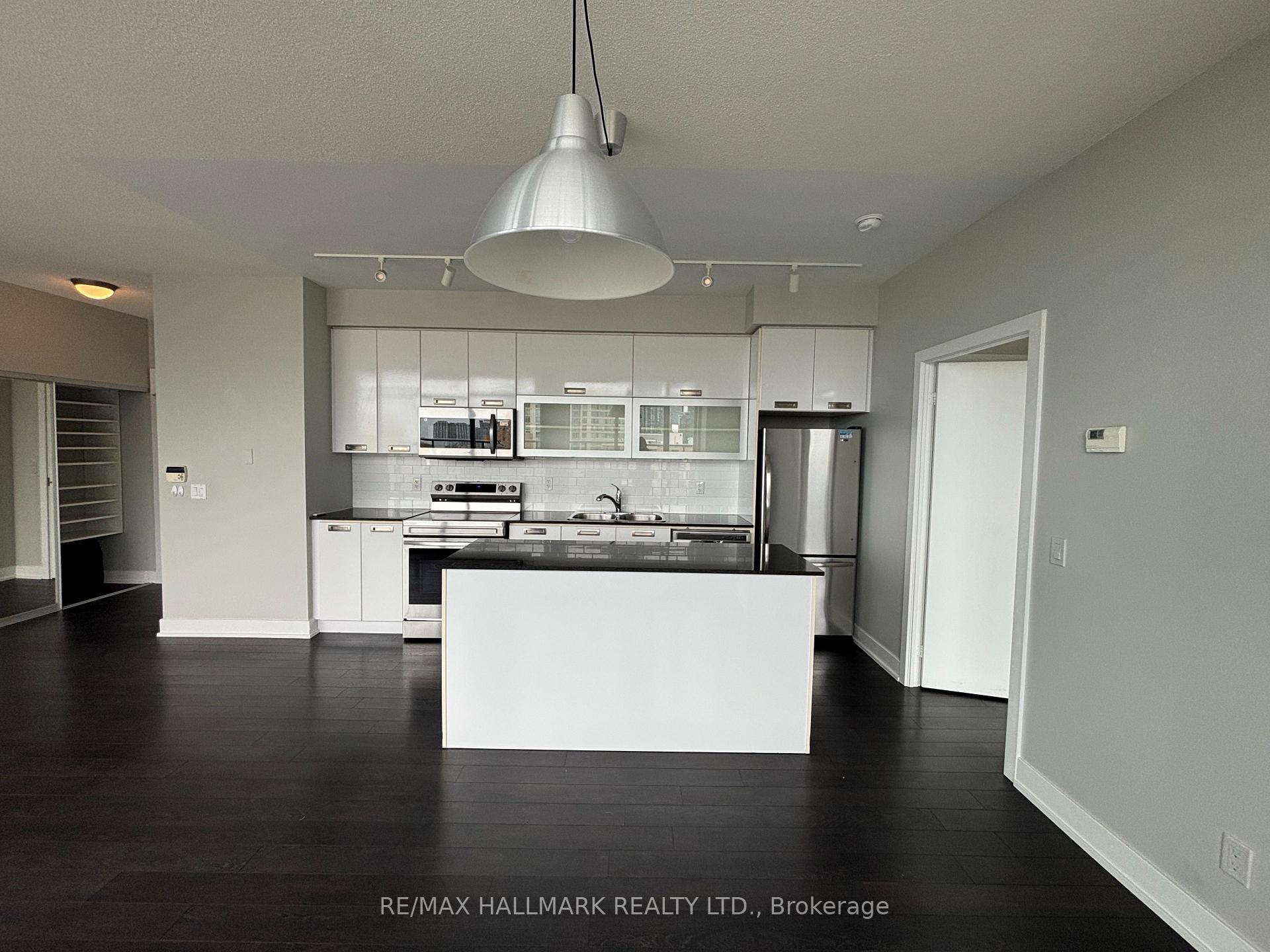 Photo 10 of Unit 905, 90 Stadium Road, Toronto, Waterfront Communities — HOMEH