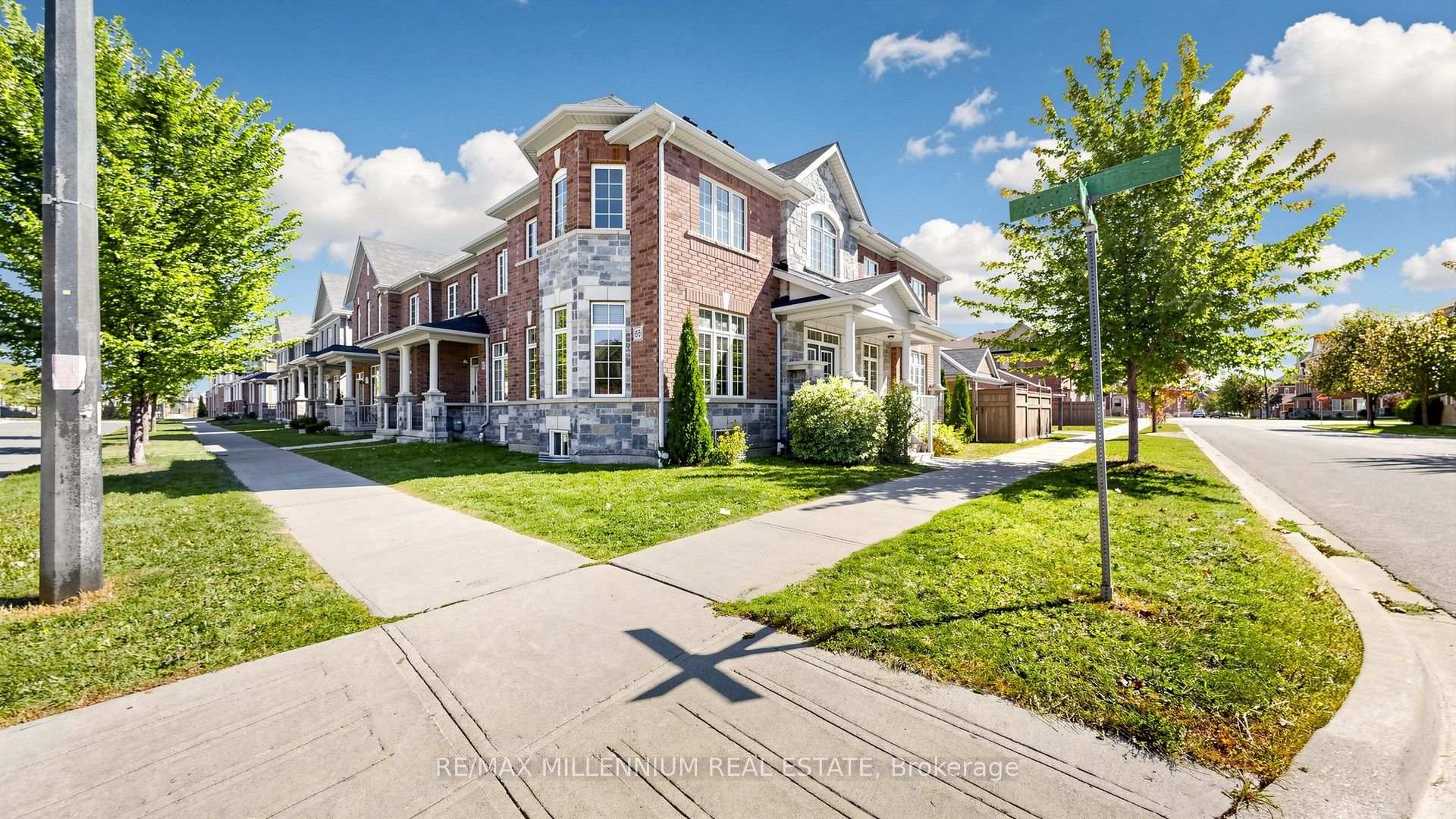 Photo 5 of 65 Yellowknife Road, Brampton, Sandringham-Wellington North — HOMEH