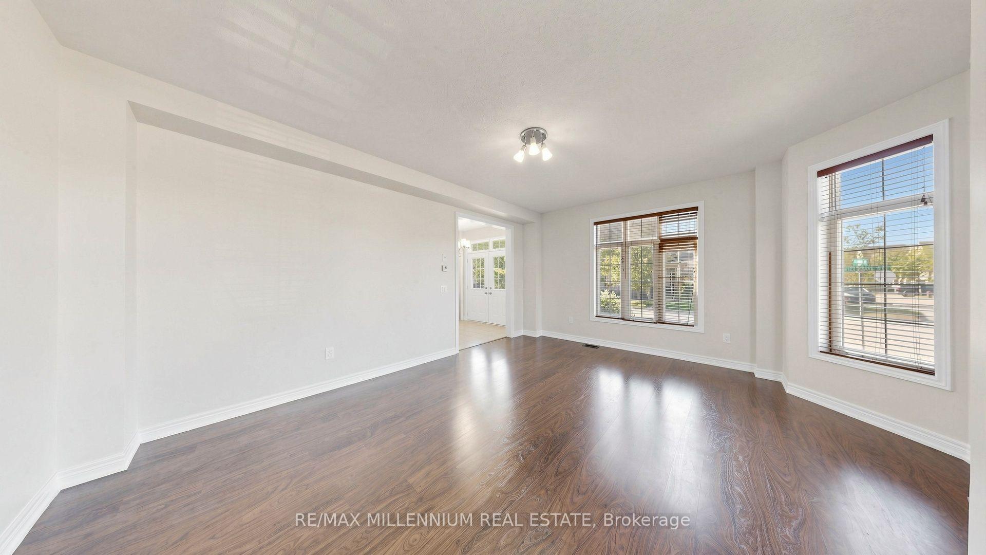 Photo 10 of 65 Yellowknife Road, Brampton, Sandringham-Wellington North — HOMEH
