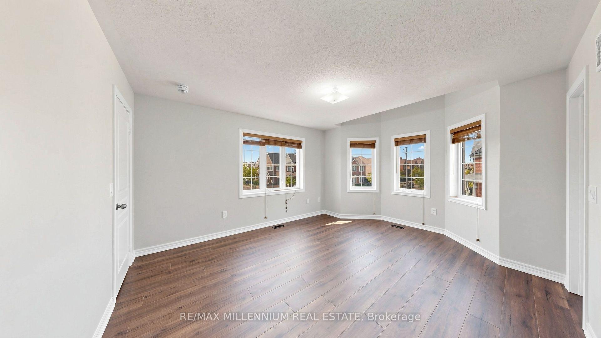 Photo 30 of 65 Yellowknife Road, Brampton, Sandringham-Wellington North — HOMEH