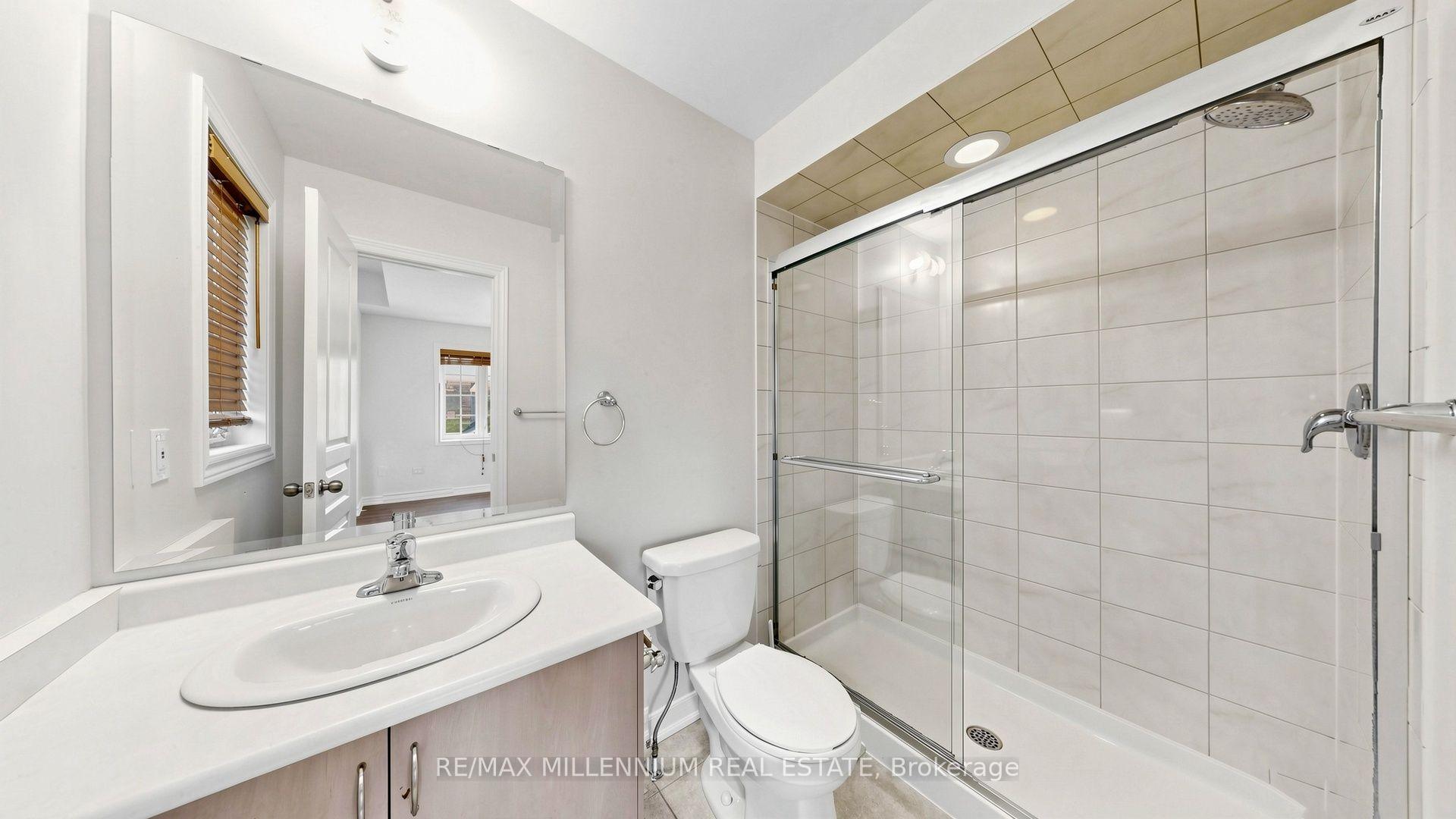 Photo 32 of 65 Yellowknife Road, Brampton, Sandringham-Wellington North — HOMEH