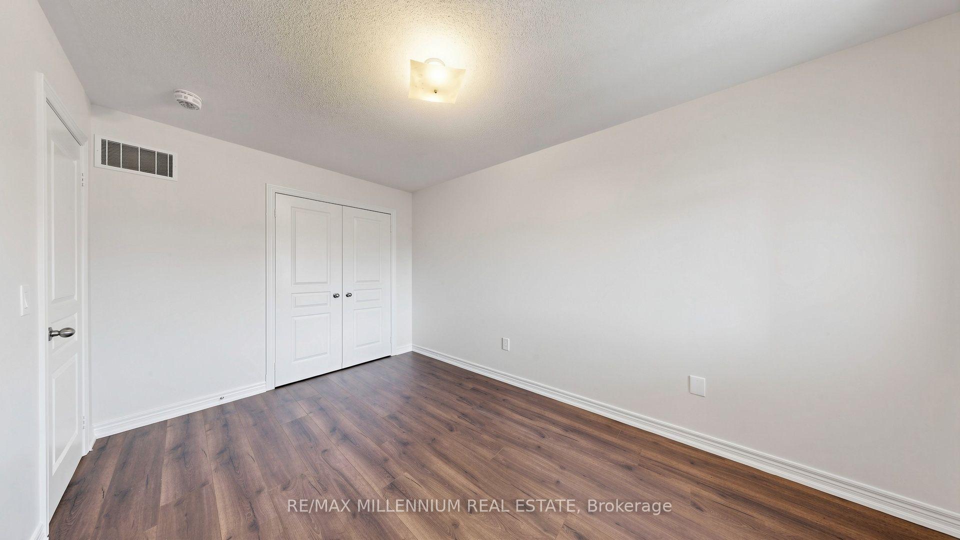 Photo 35 of 65 Yellowknife Road, Brampton, Sandringham-Wellington North — HOMEH