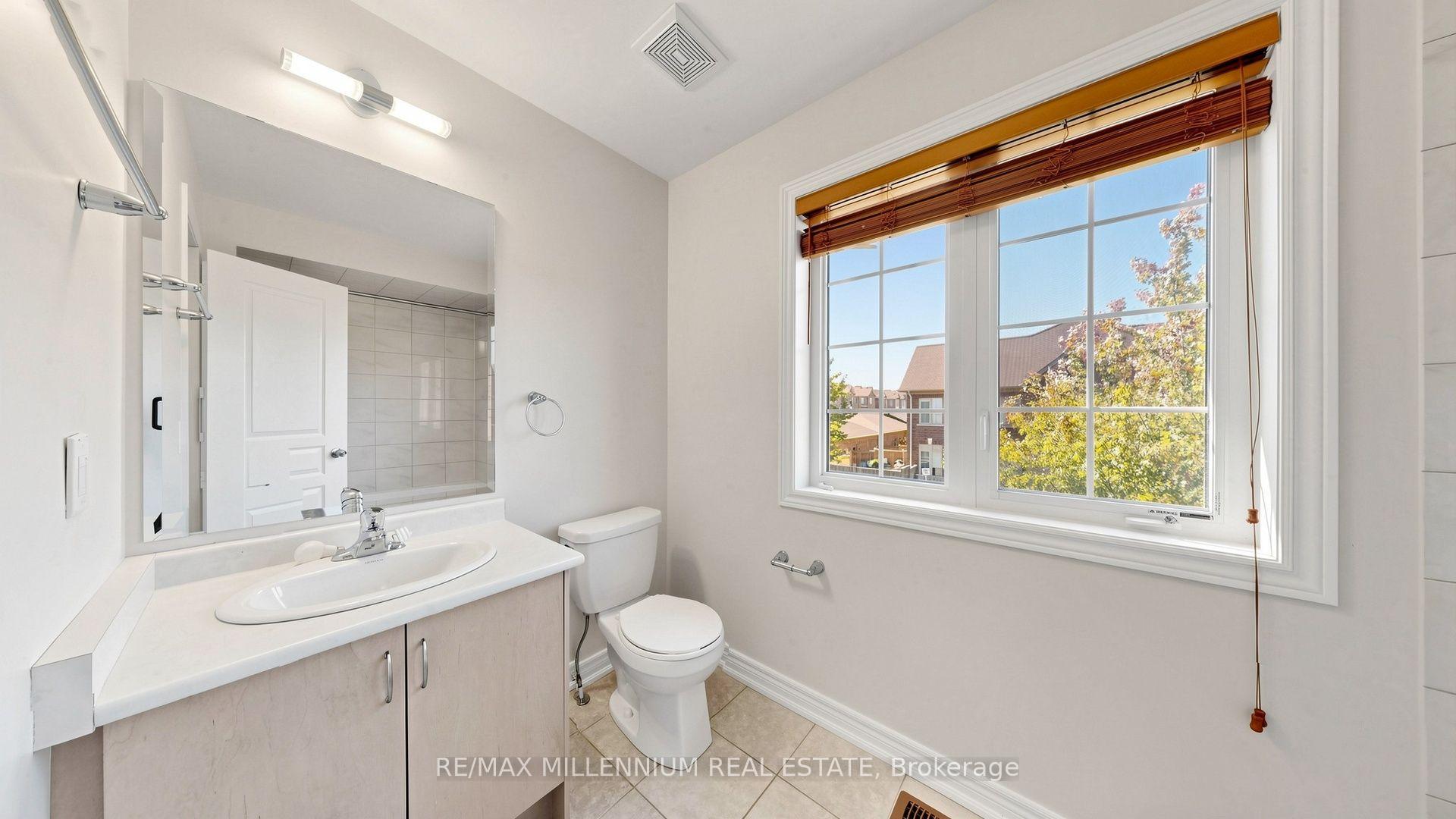 Photo 40 of 65 Yellowknife Road, Brampton, Sandringham-Wellington North — HOMEH