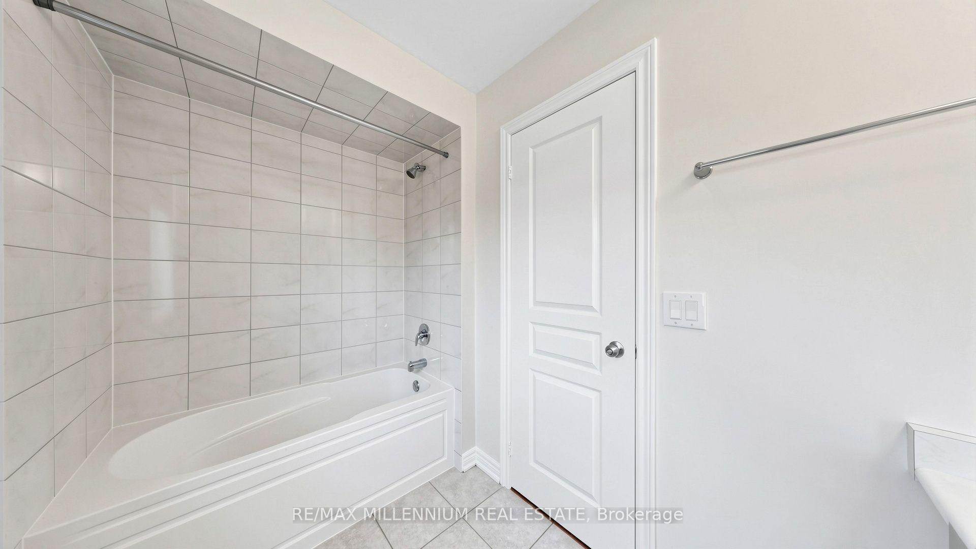 Photo 41 of 65 Yellowknife Road, Brampton, Sandringham-Wellington North — HOMEH